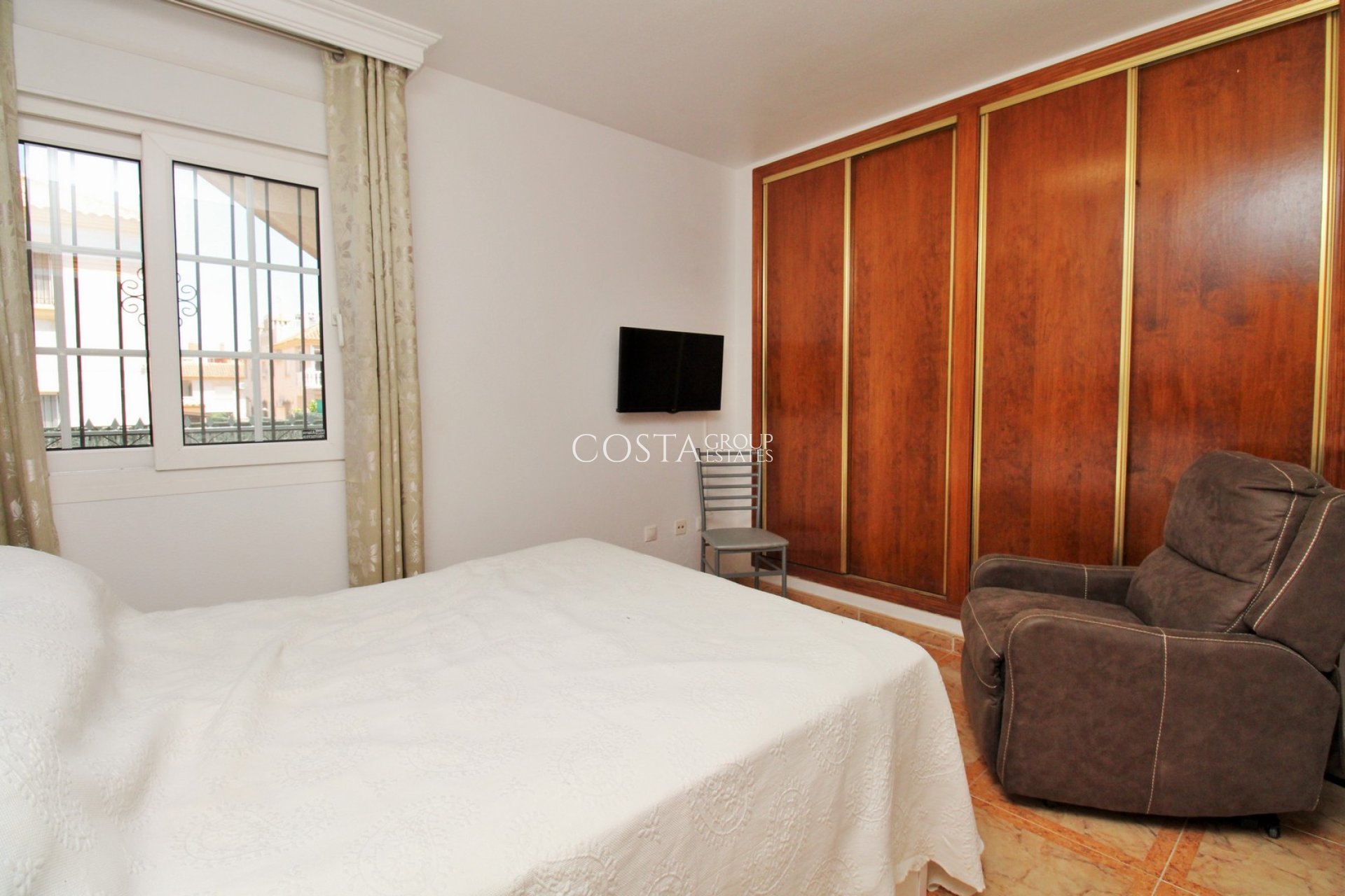 Resale - Apartments -
Villamartín - PAU 8
