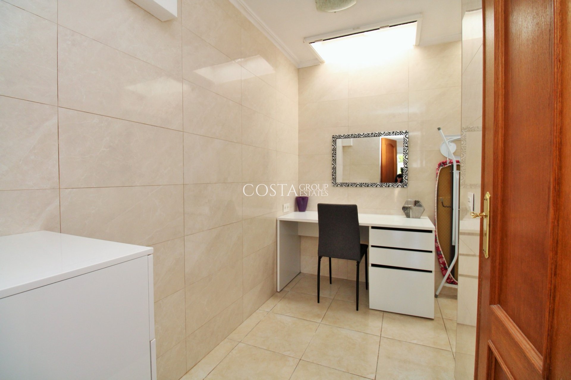 Resale - Apartments -
Villamartín - PAU 8