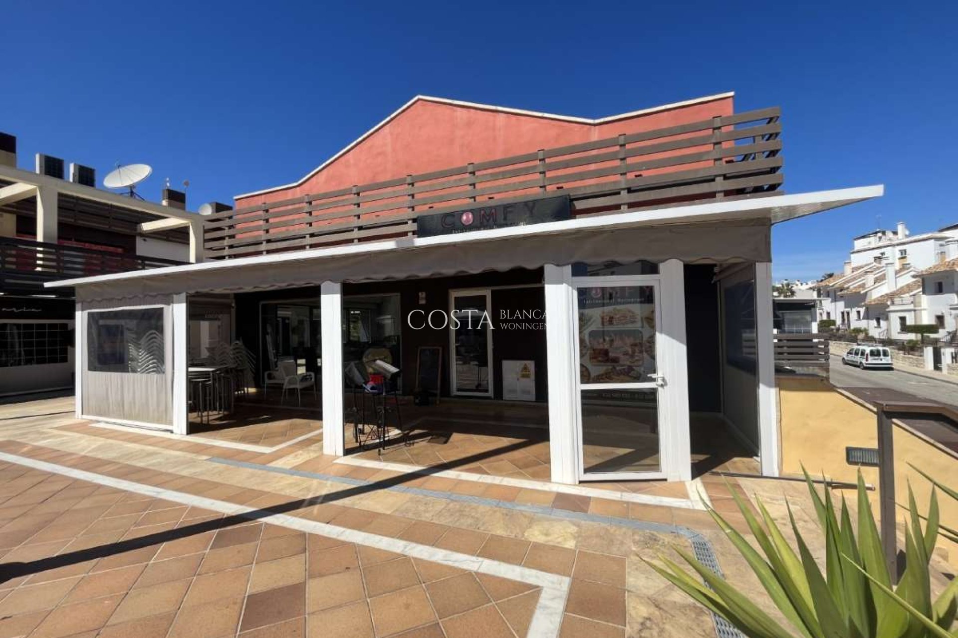 Resale - Commercial -
Dehesa de Campoamor