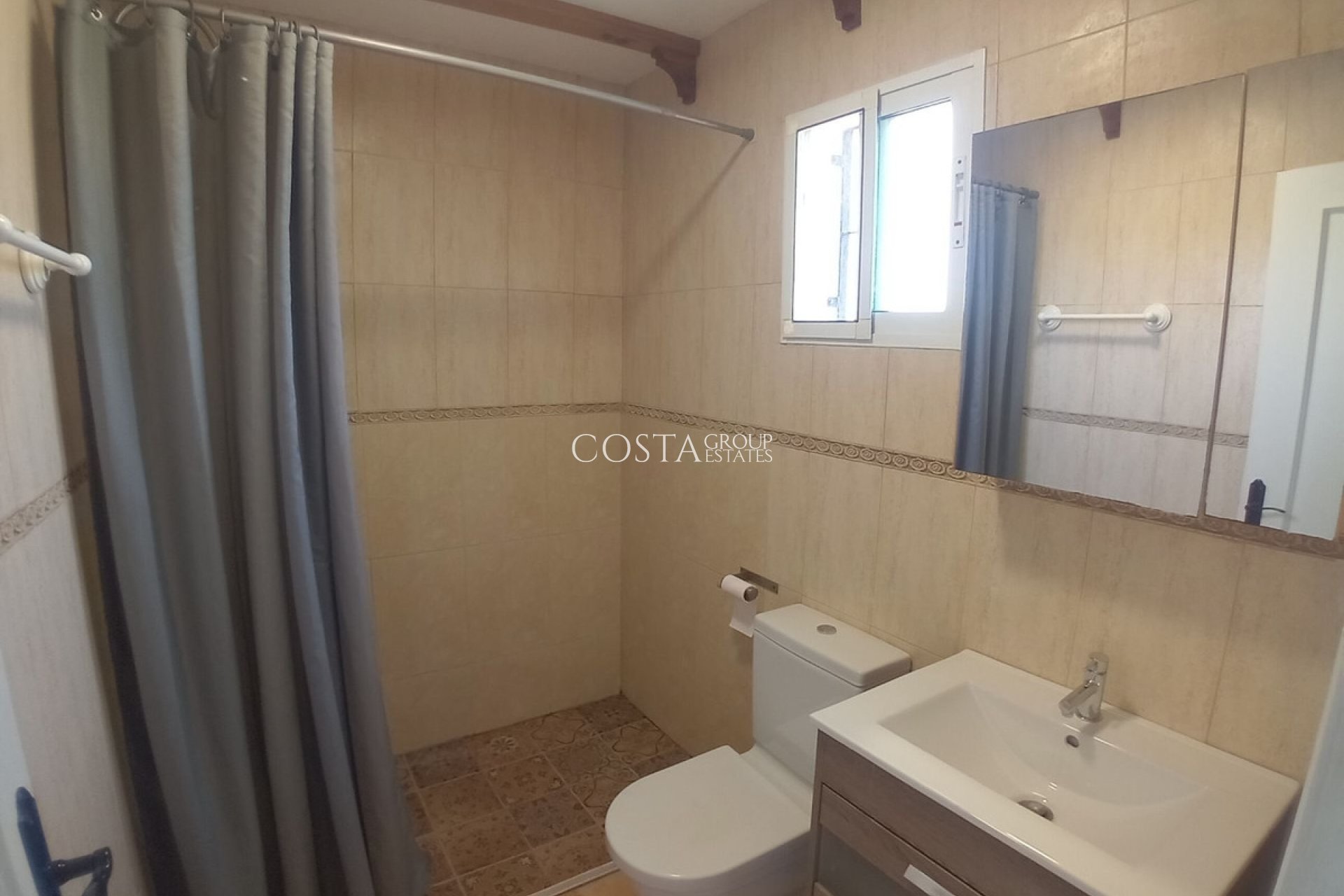 Resale - House -
Algorfa - Algorfa Centro