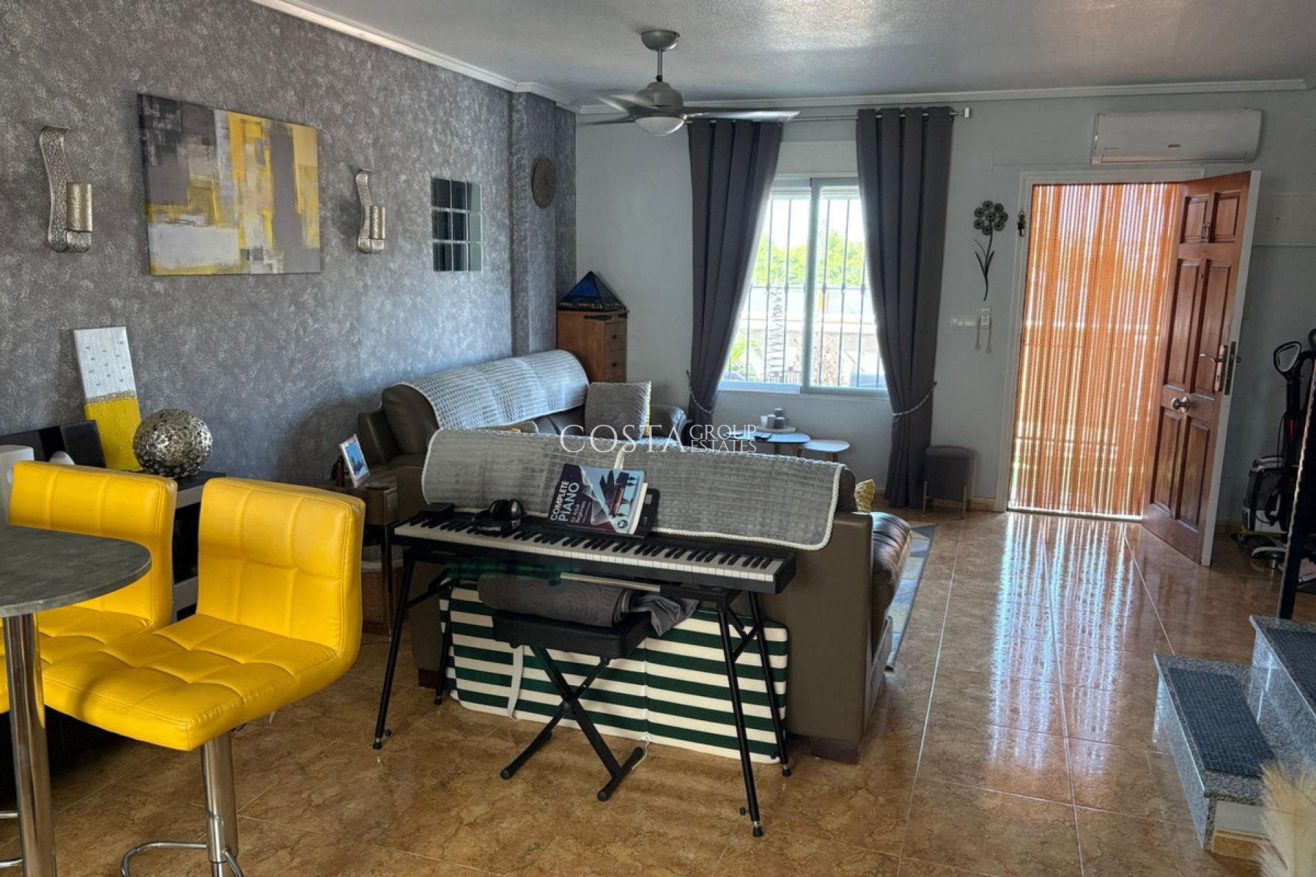 Resale - House -
Algorfa - Algorfa Centro