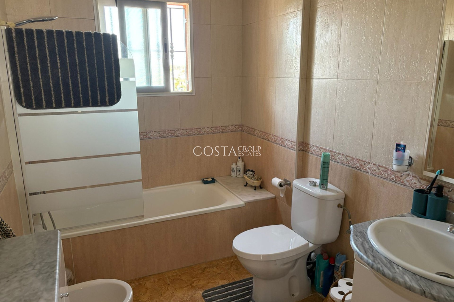 Resale - House -
Algorfa - Algorfa Centro