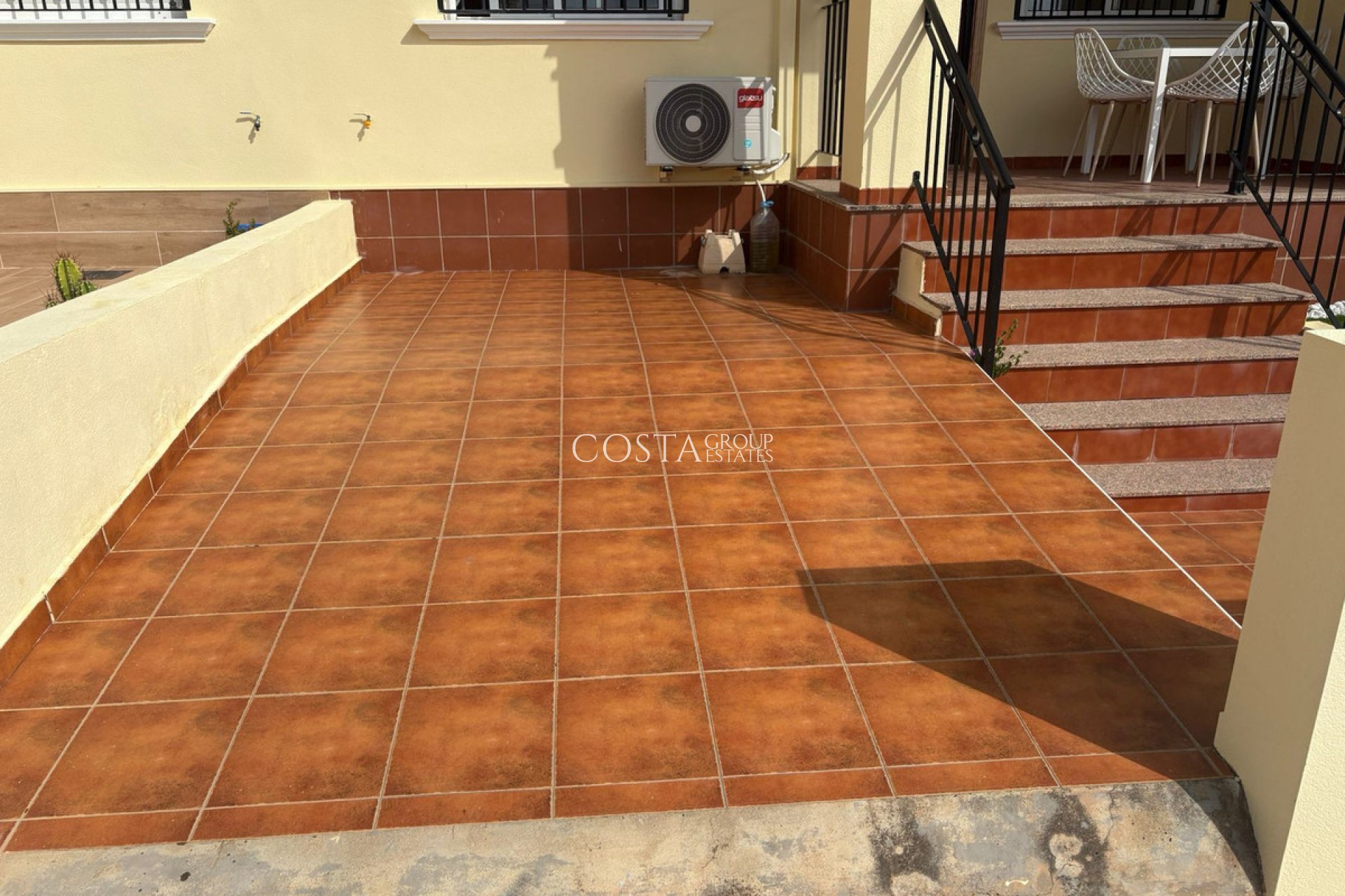 Resale - House -
Algorfa - Algorfa Centro