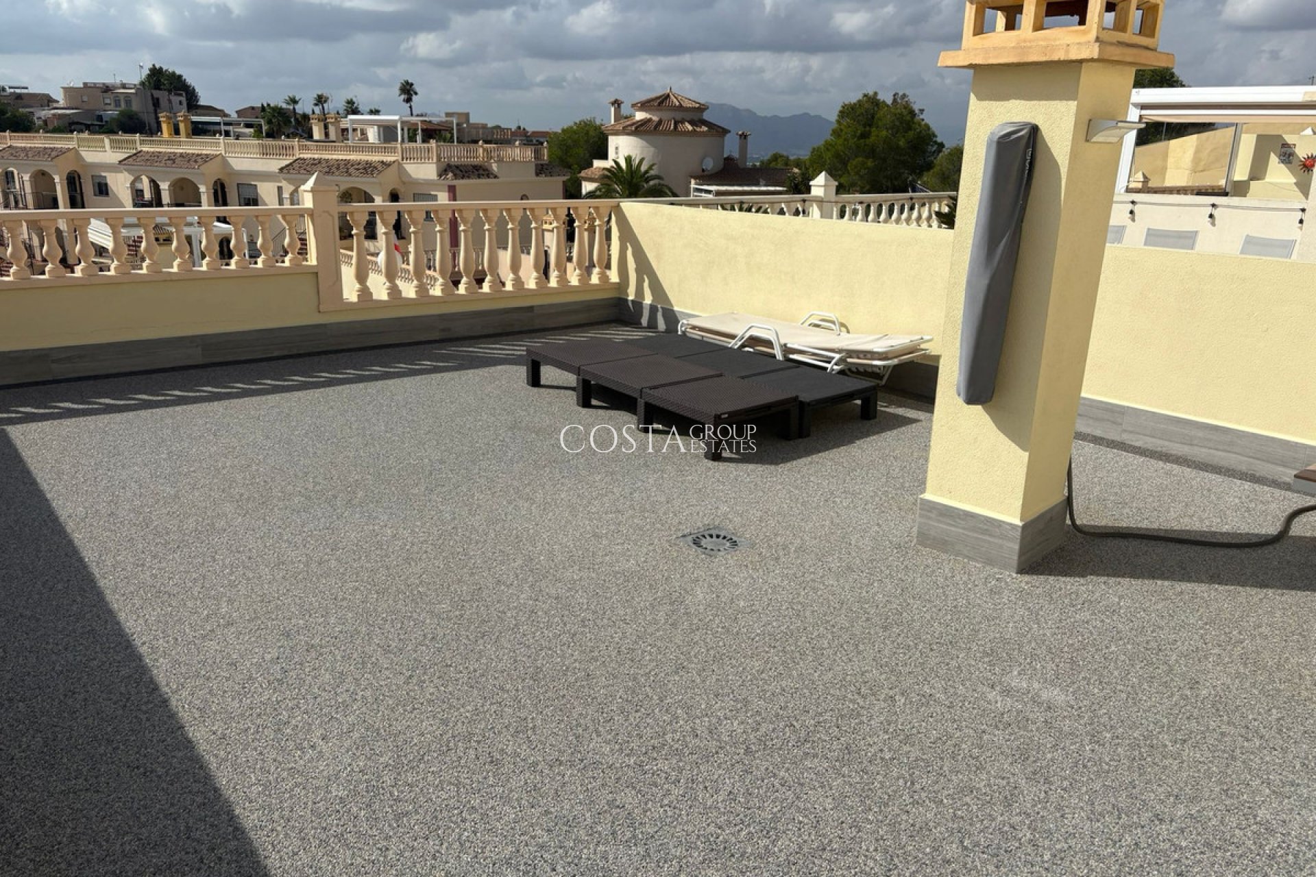 Resale - House -
Algorfa - Algorfa Centro