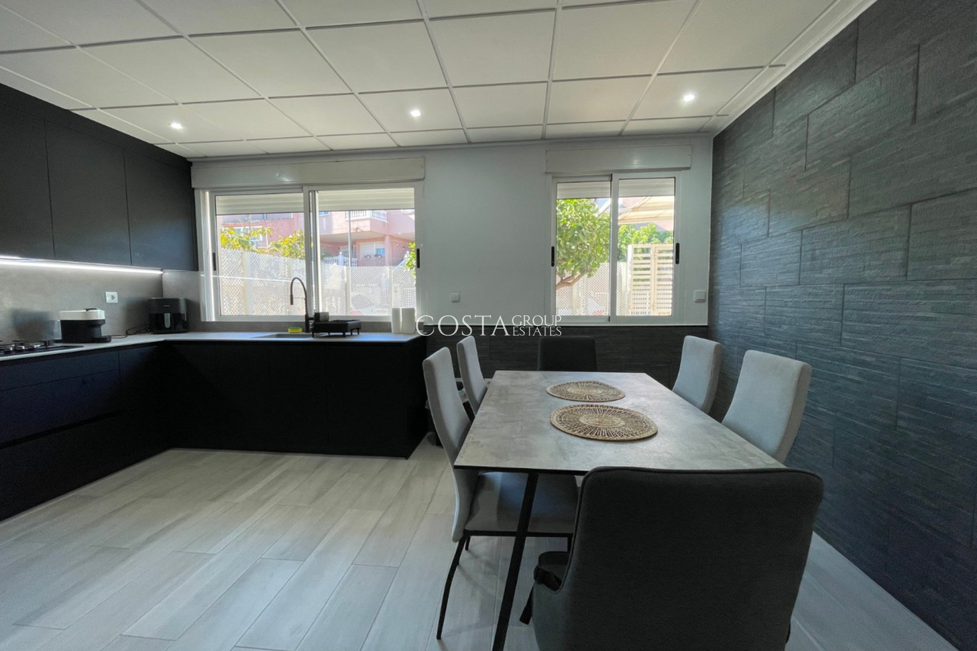 Resale - House -
Algorfa - La Finca Golf