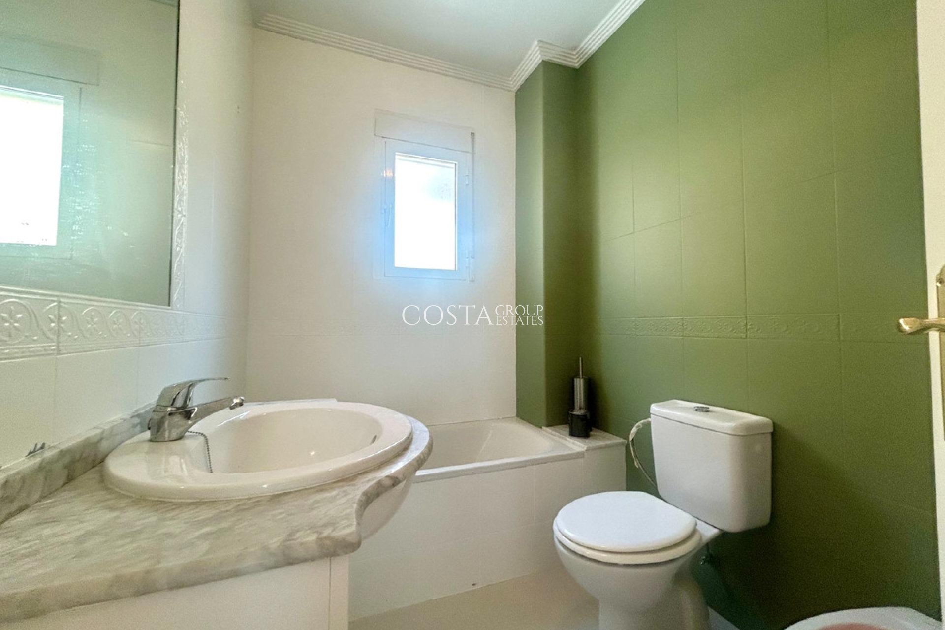 Resale - House -
Algorfa - Montemar