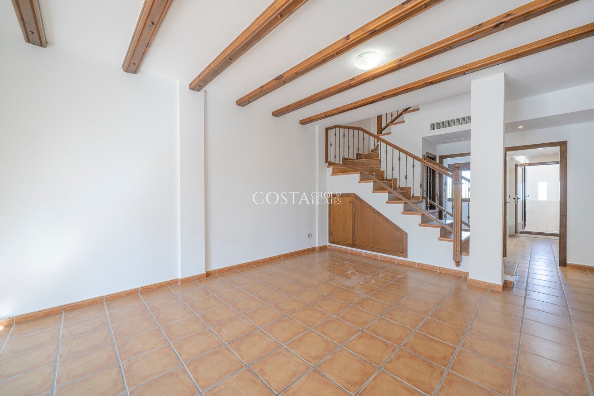 Resale - House -
Algorfa