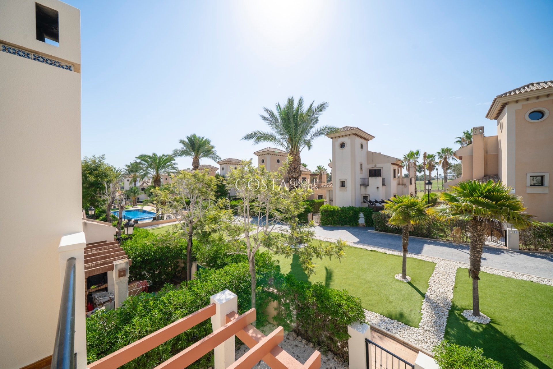 Resale - House -
Algorfa