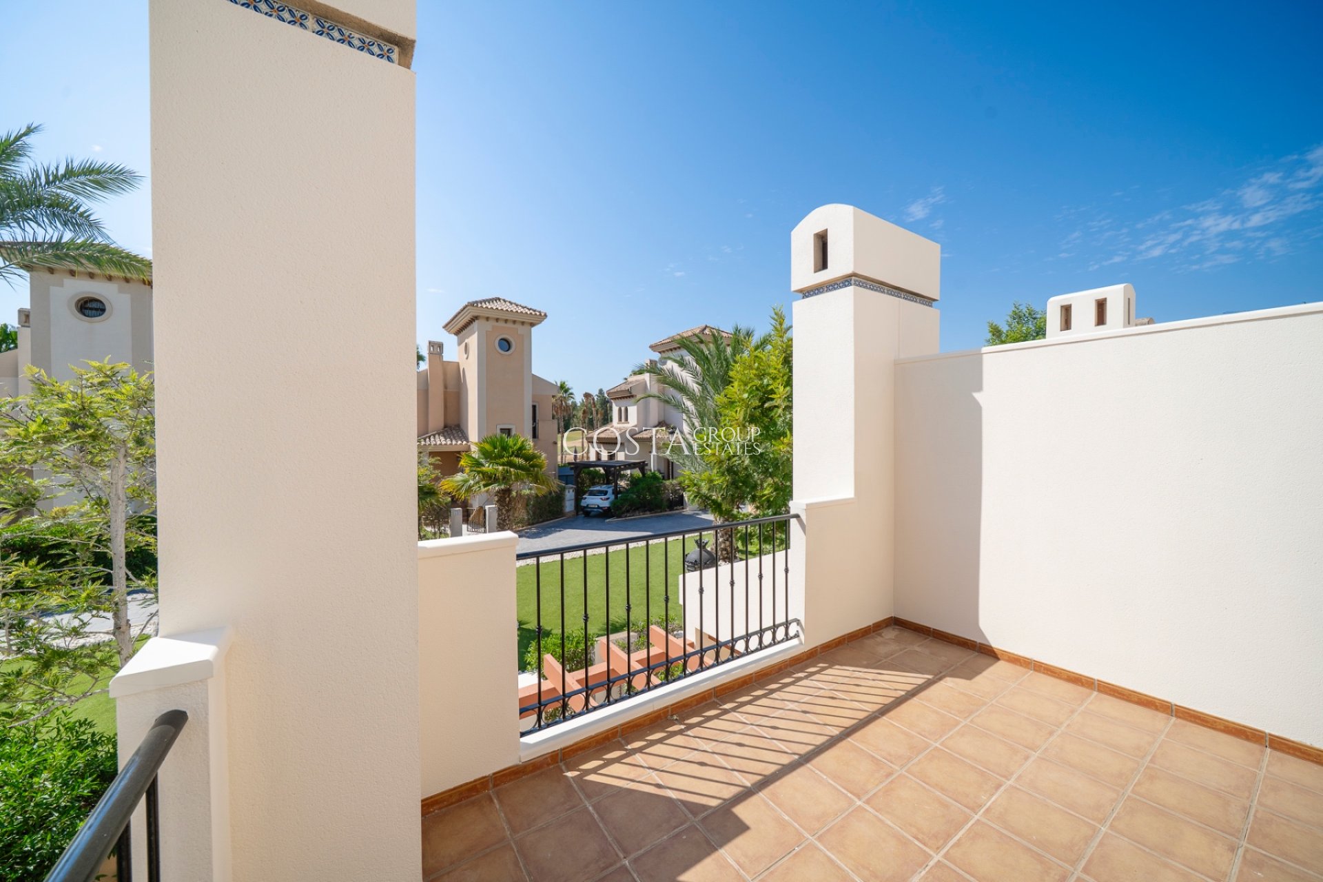 Resale - House -
Algorfa