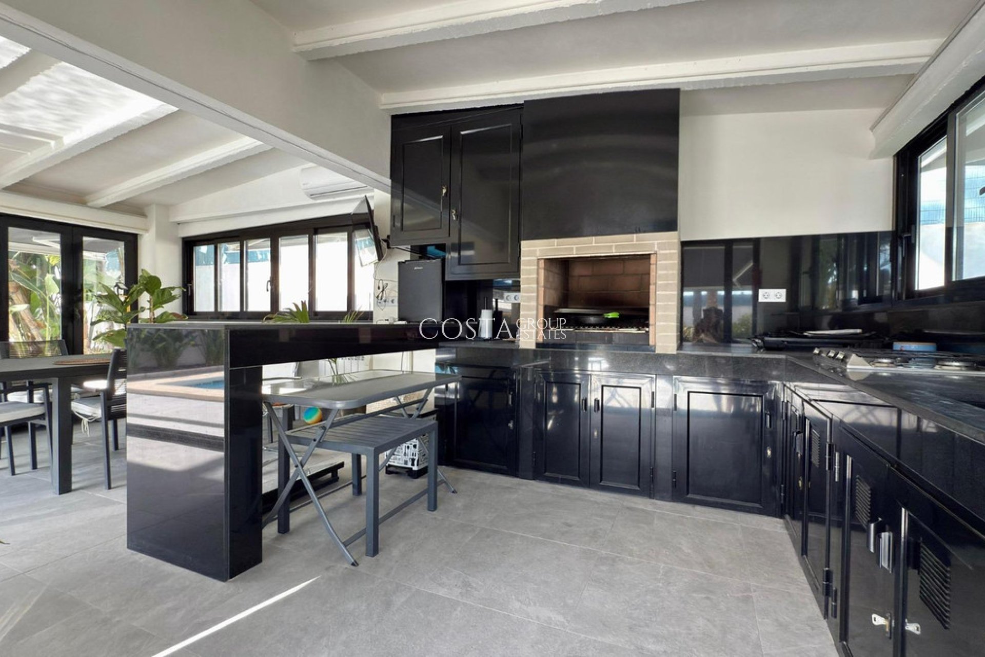 Resale - House -
Alicante - Alicante Centro