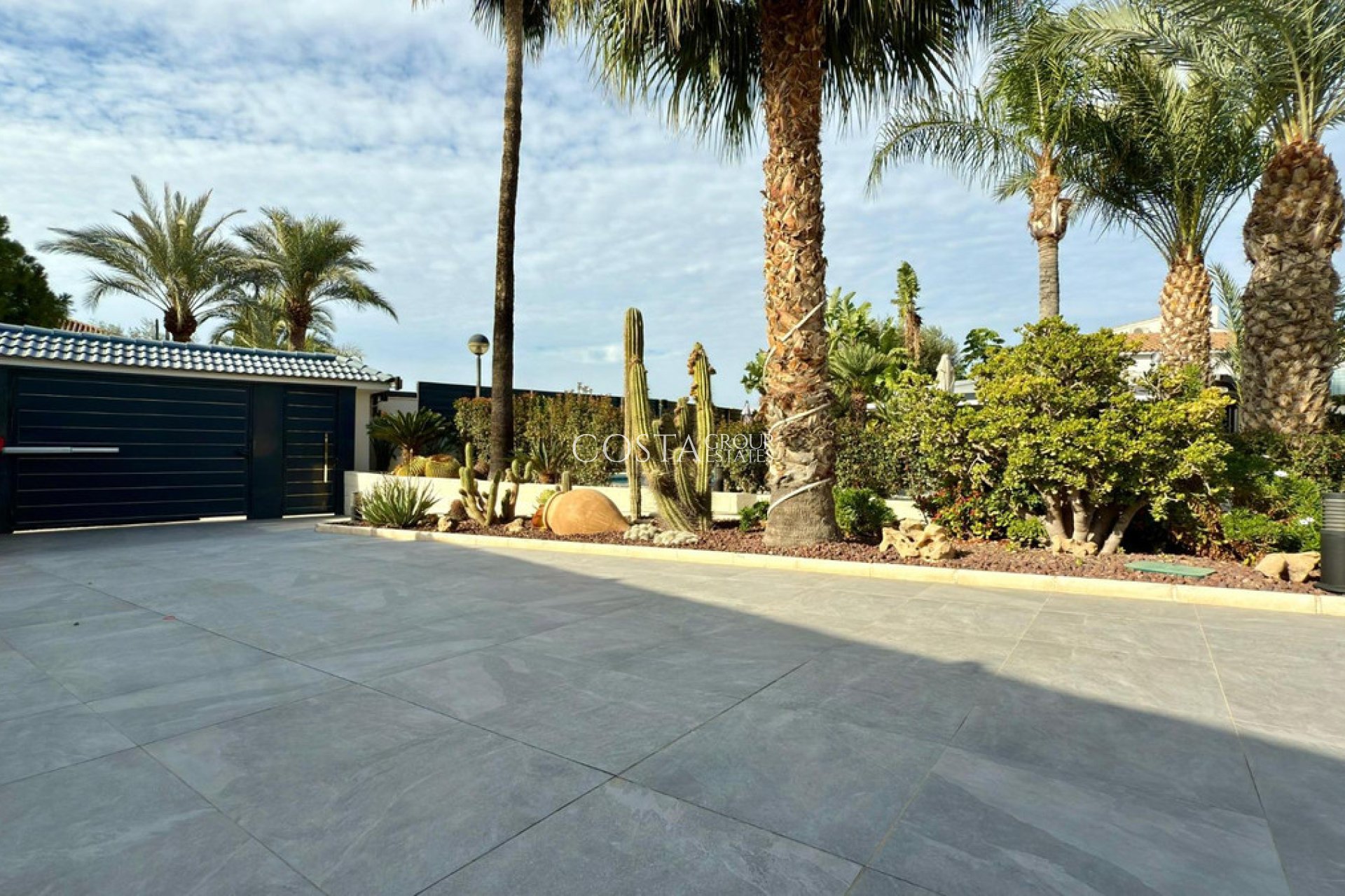 Resale - House -
Alicante - Alicante Centro