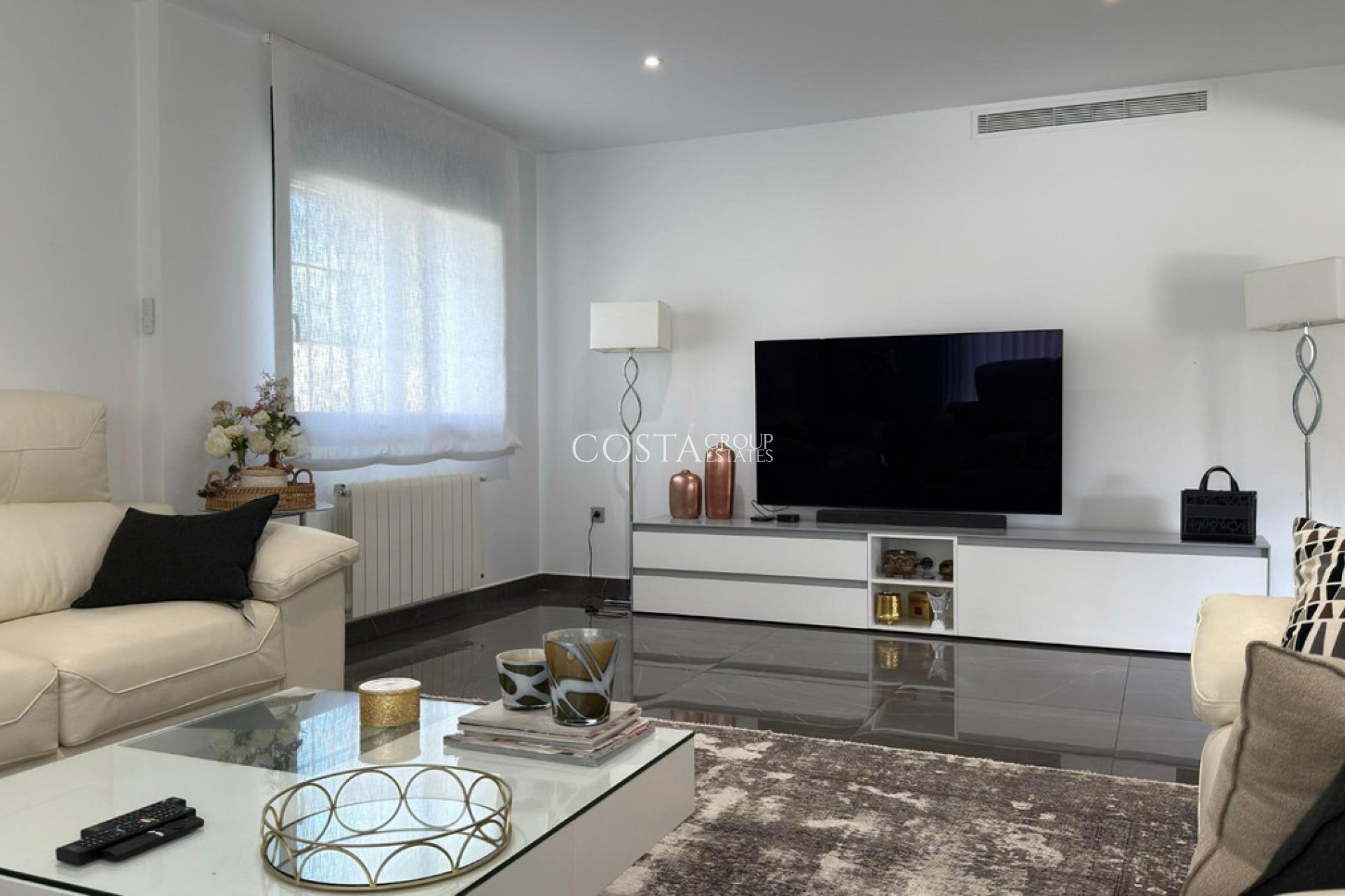 Resale - House -
Alicante - Alicante Centro