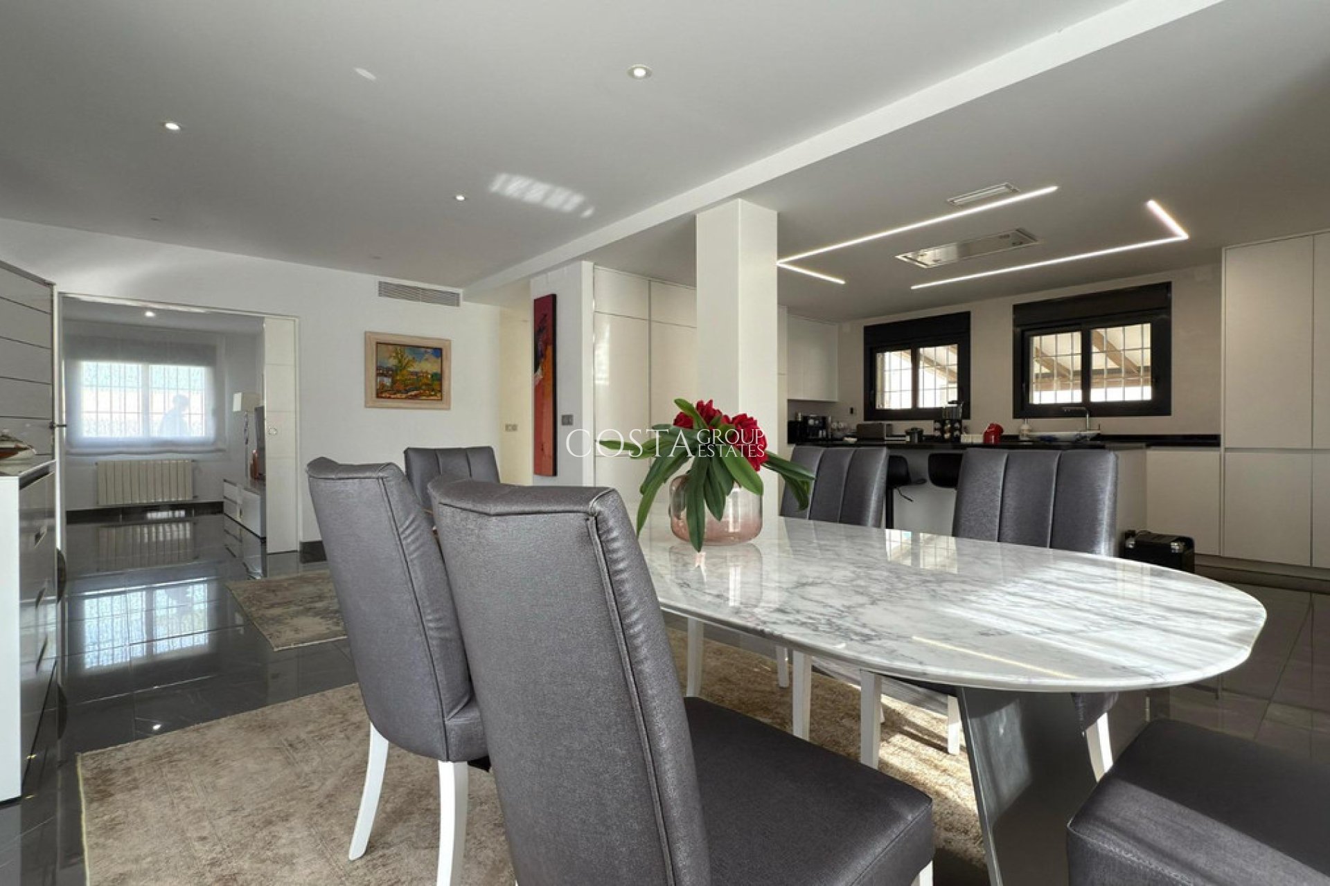 Resale - House -
Alicante - Alicante Centro