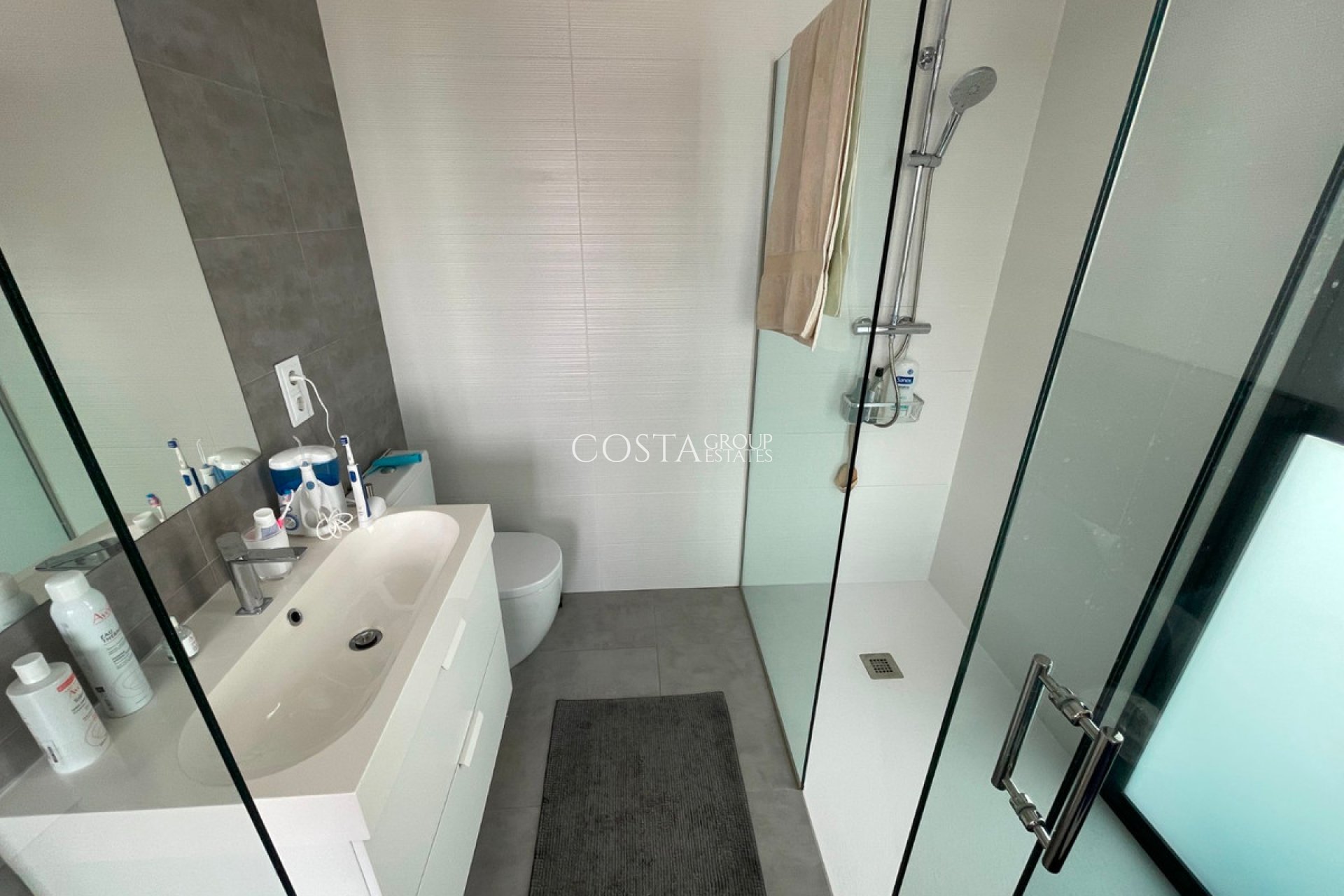 Resale - House -
Alicante - Alicante Centro