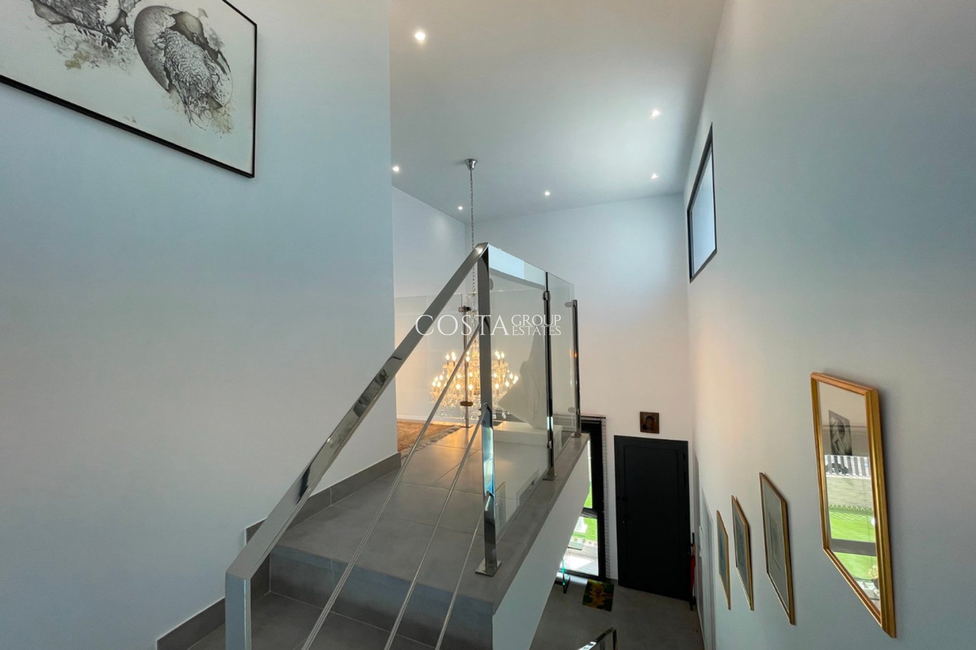 Resale - House -
Alicante - Alicante Centro