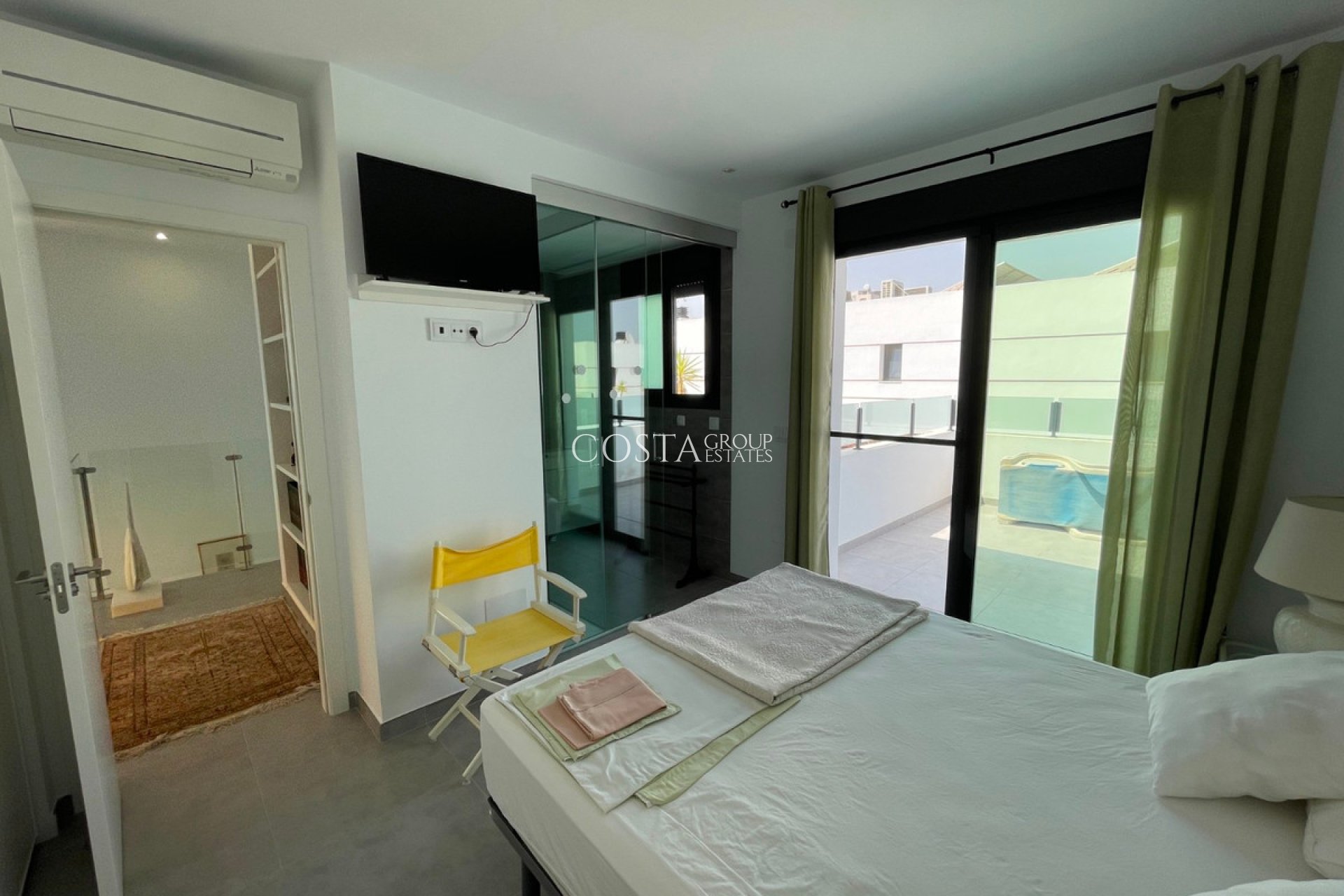 Resale - House -
Alicante - Alicante Centro