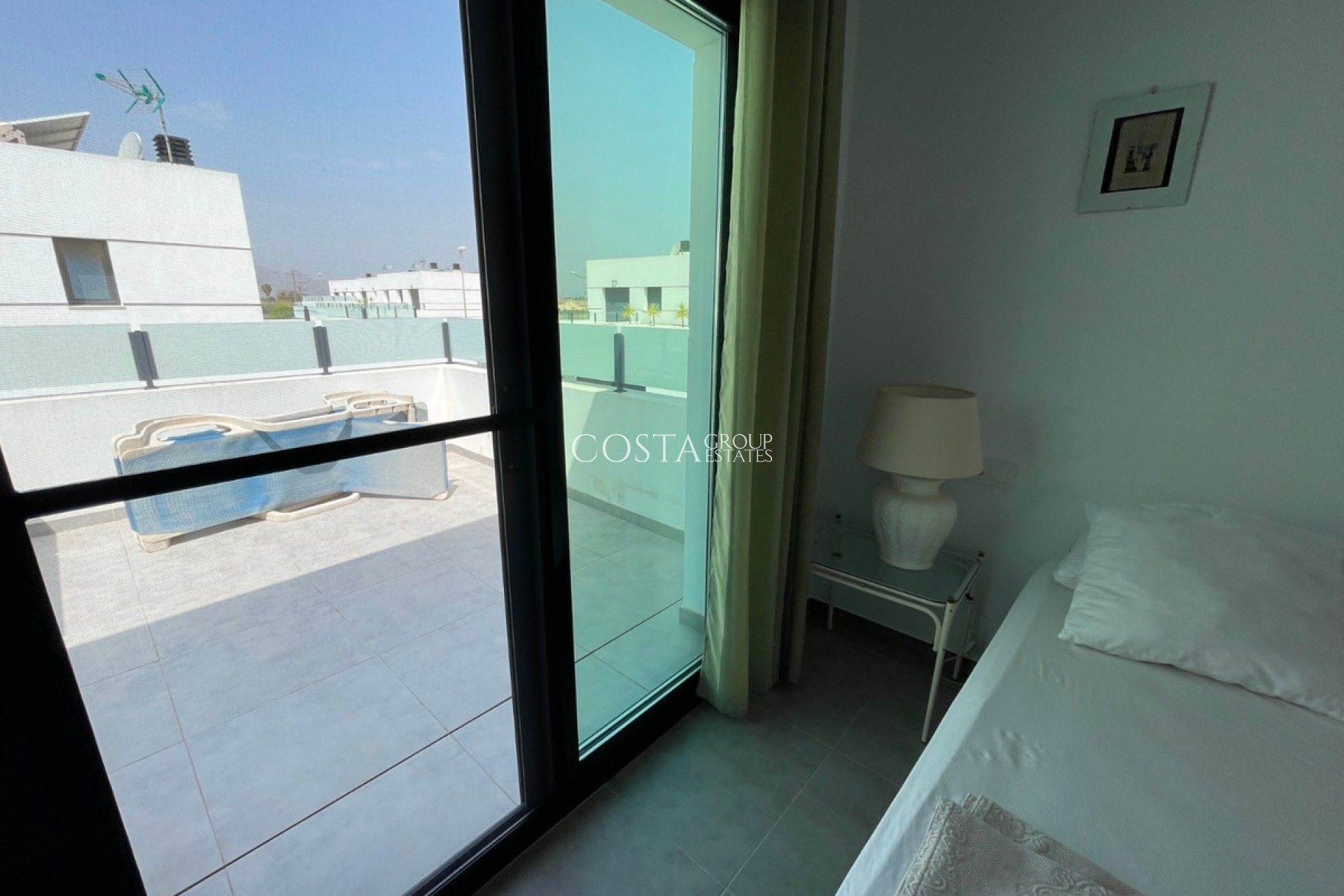 Resale - House -
Alicante - Alicante Centro