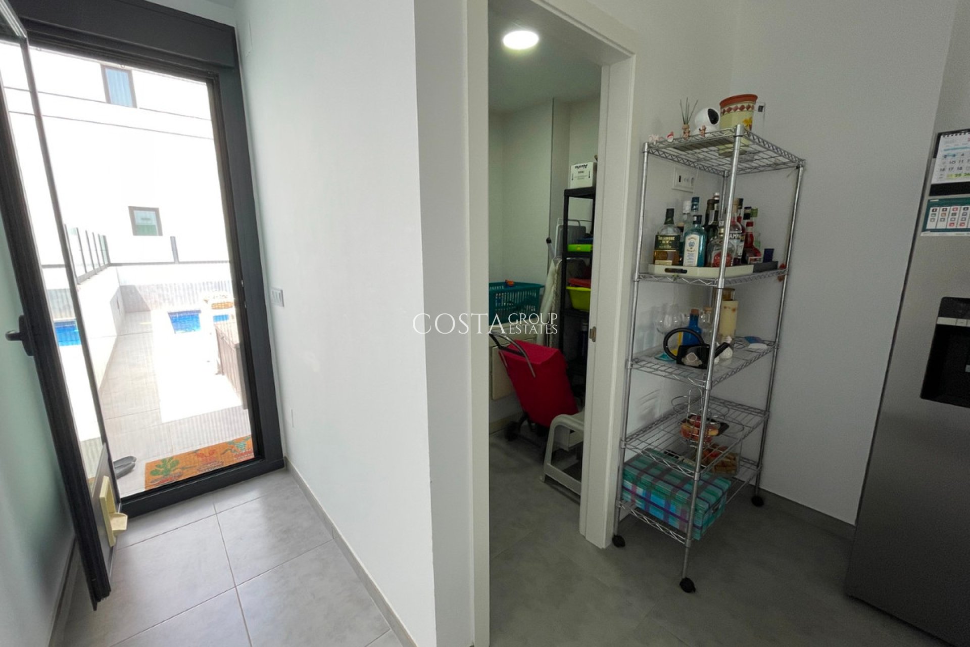 Resale - House -
Alicante - Alicante Centro