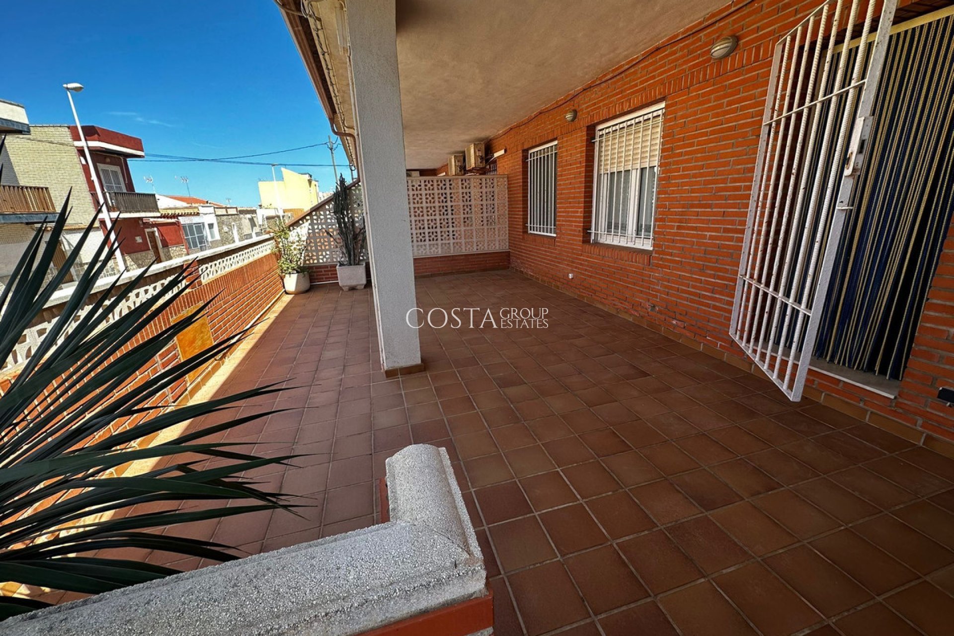 Resale - House -
Cartagena - Los Nietos