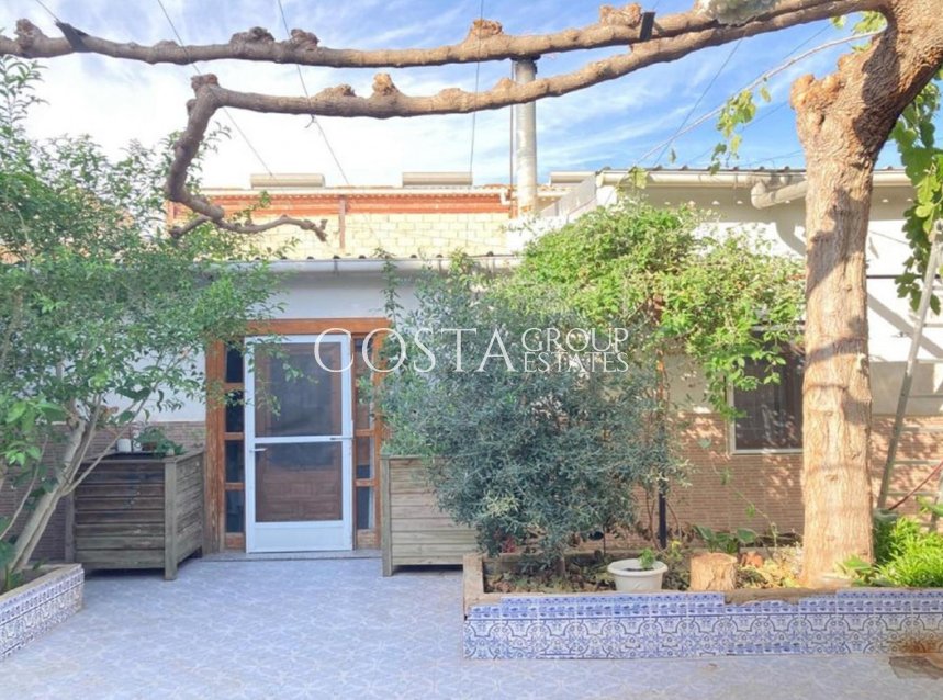 Resale - House -
Catral - Catral Centro