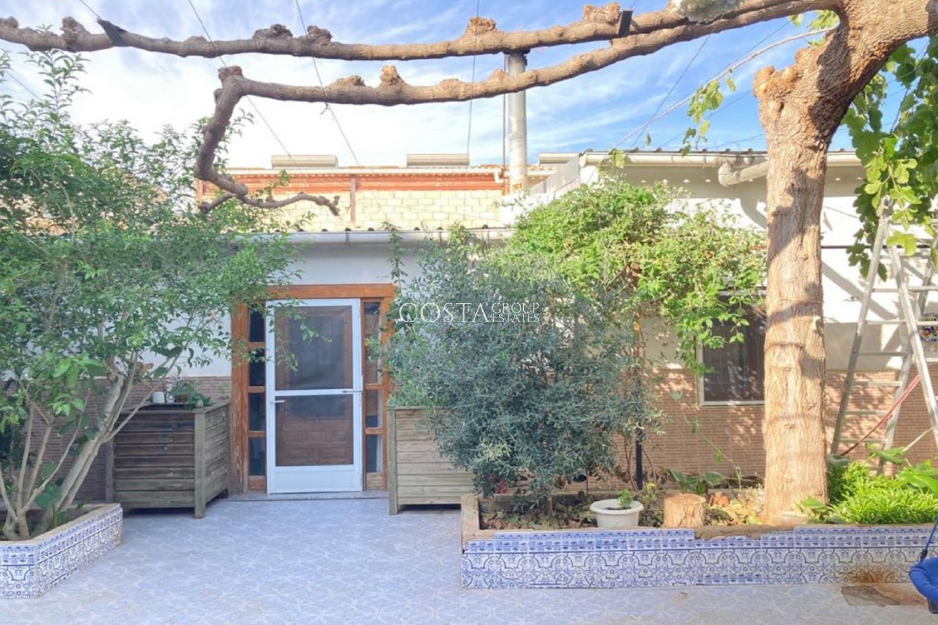 Resale - House -
Catral - Catral Centro