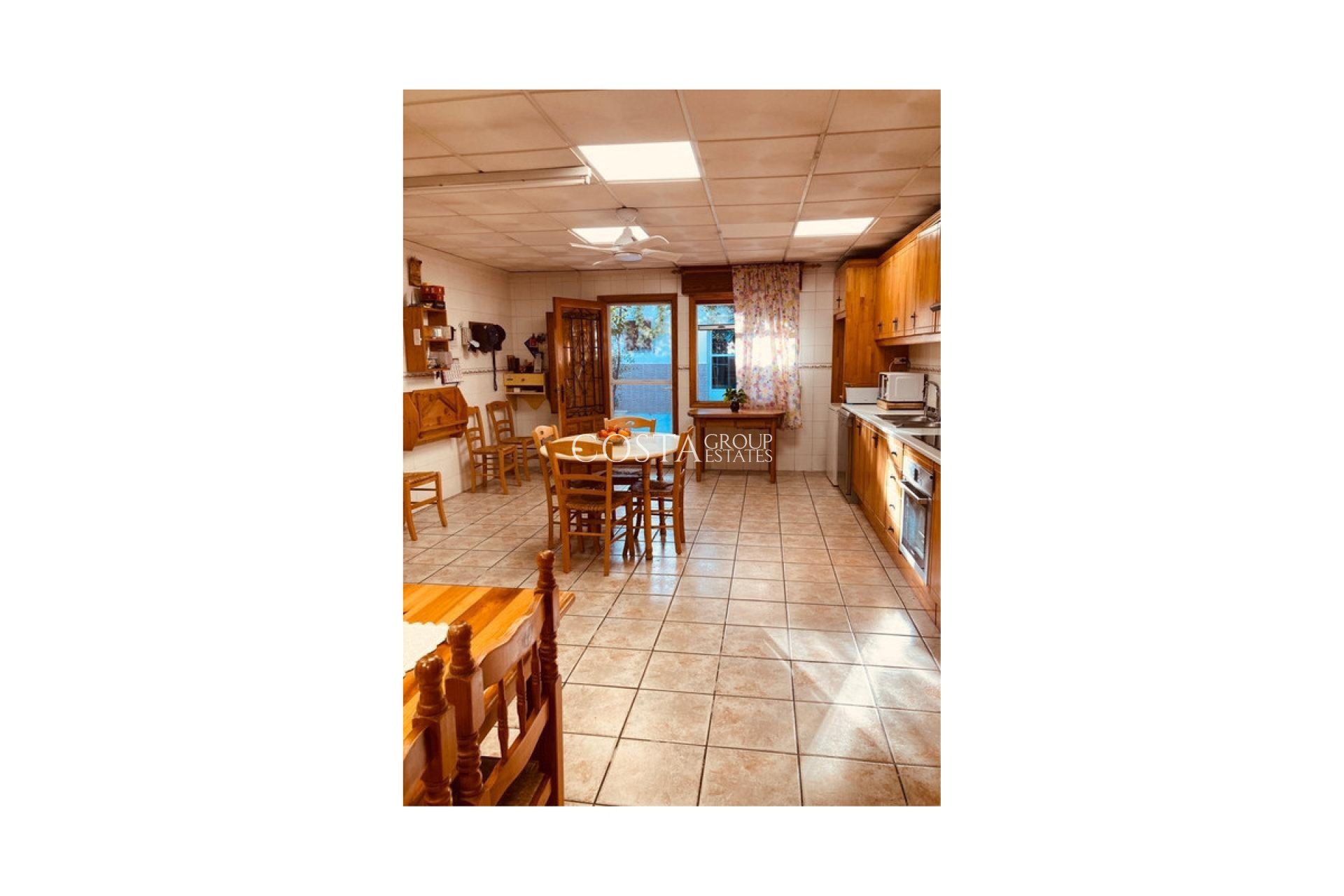 Resale - House -
Catral - Catral Centro