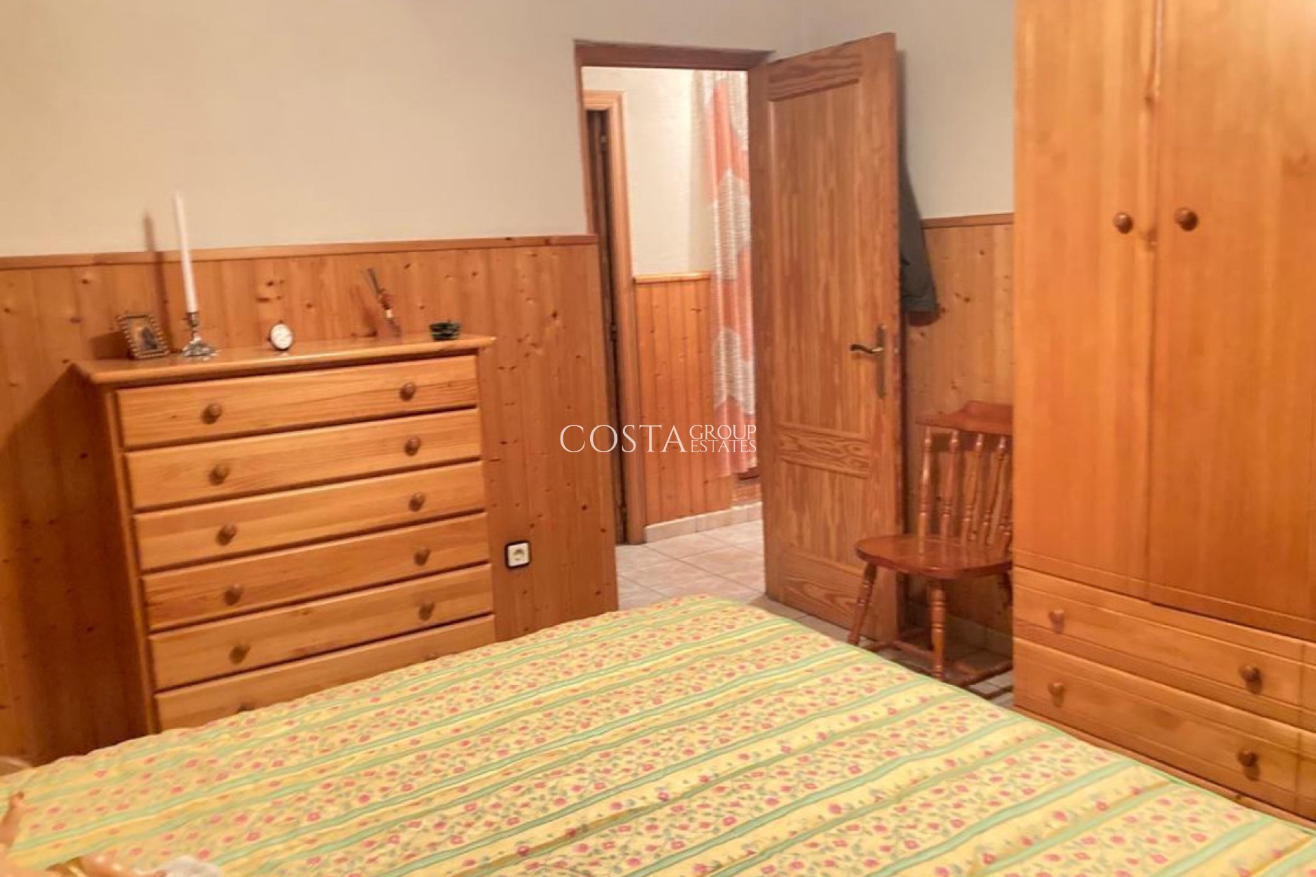 Resale - House -
Catral - Catral Centro