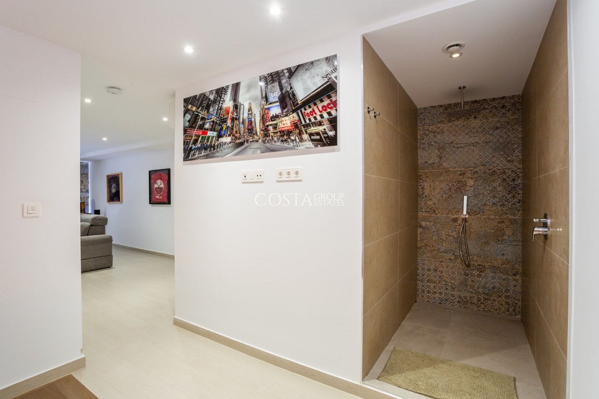 Resale - House -
Ciudad Quesada - Costa Blanca