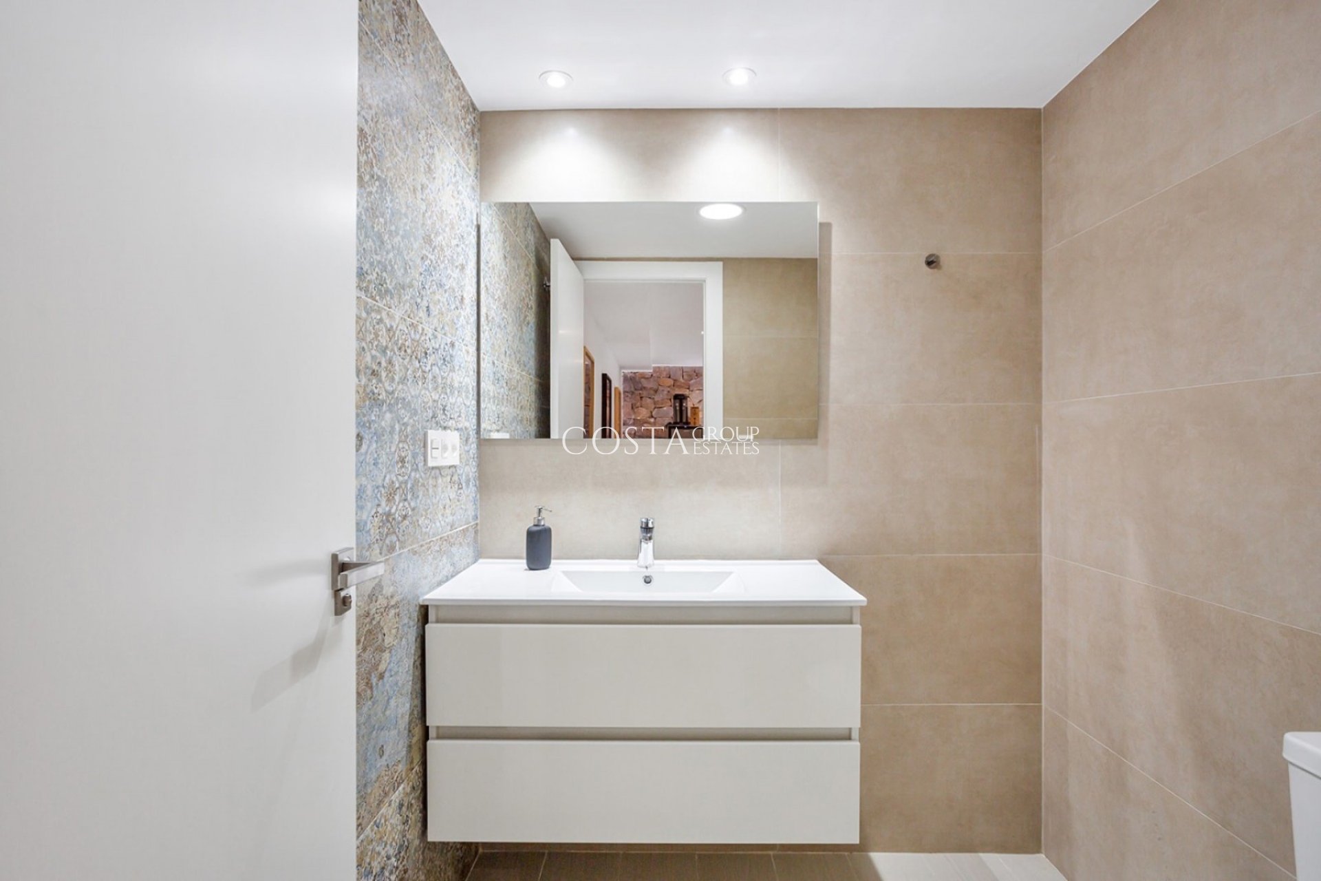 Resale - House -
Ciudad Quesada - Costa Blanca