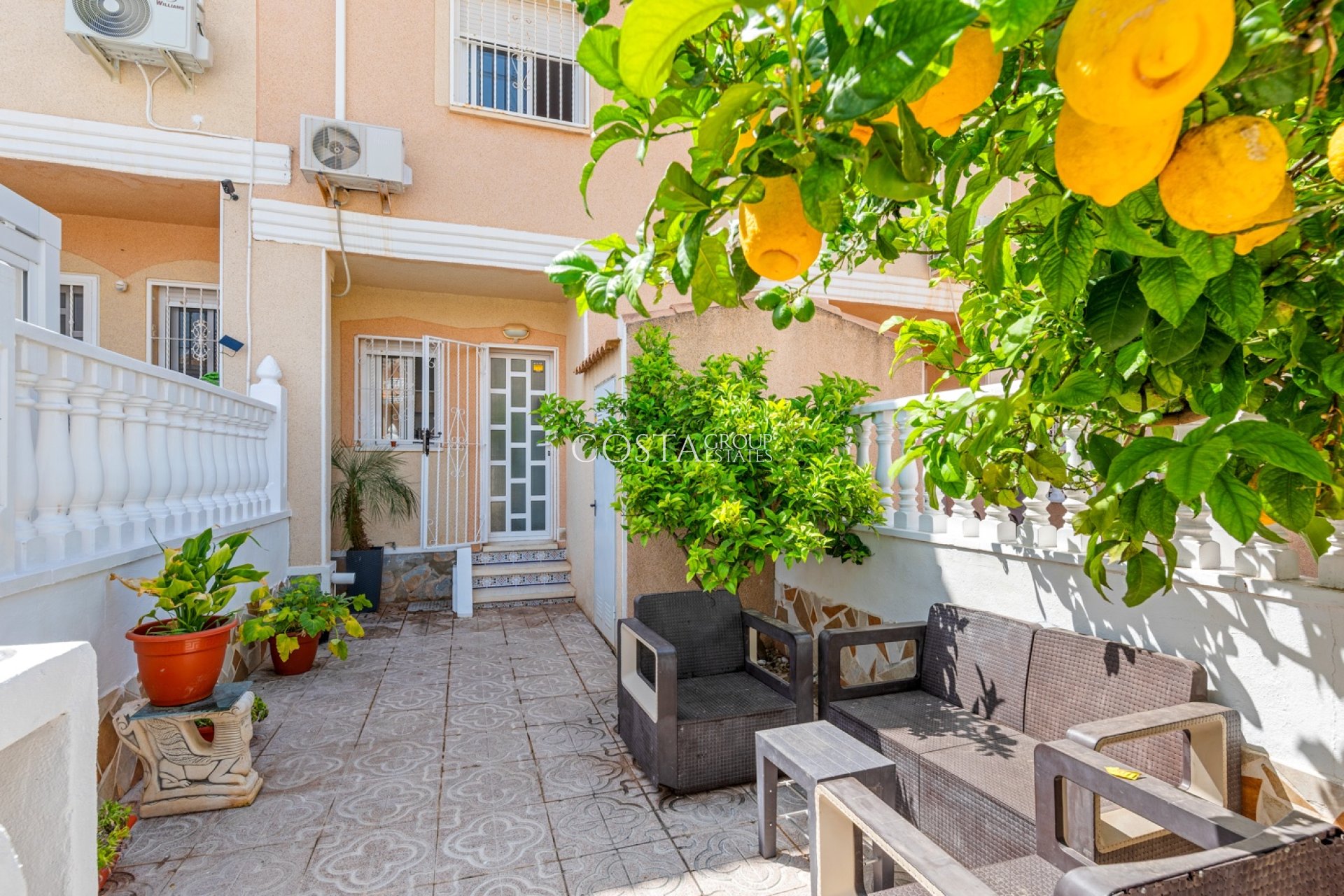 Resale - House -
Ciudad Quesada - Doña Pepa