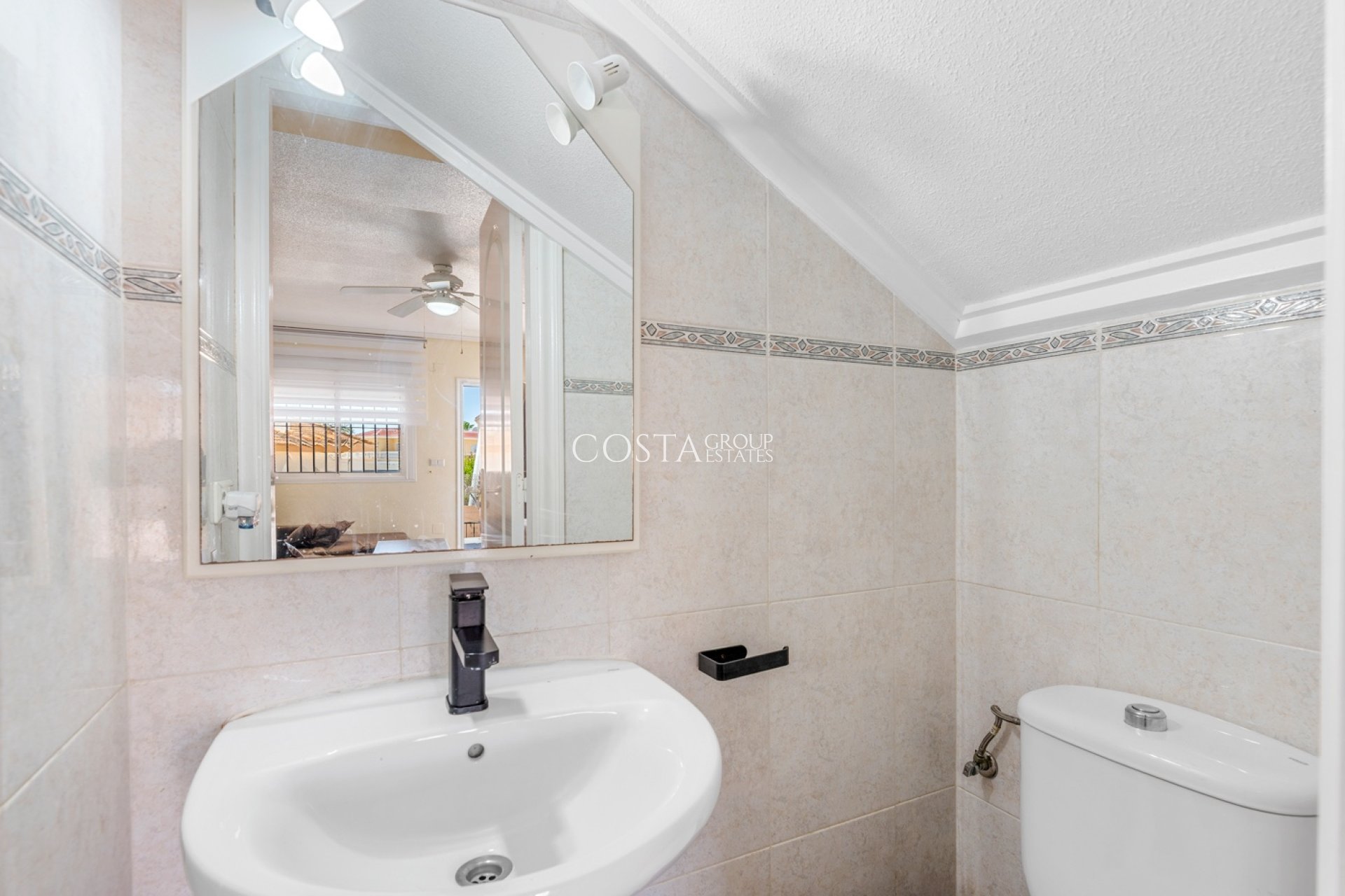 Resale - House -
Ciudad Quesada - Doña Pepa