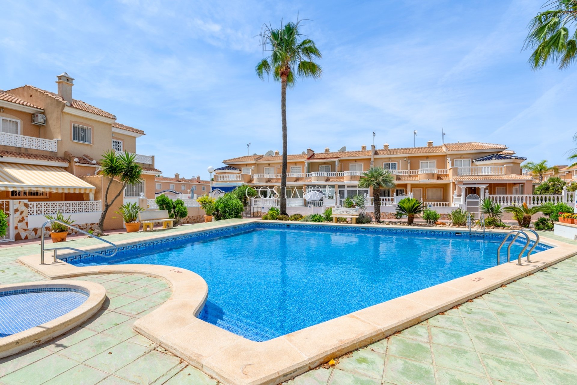 Resale - House -
Ciudad Quesada - Doña Pepa