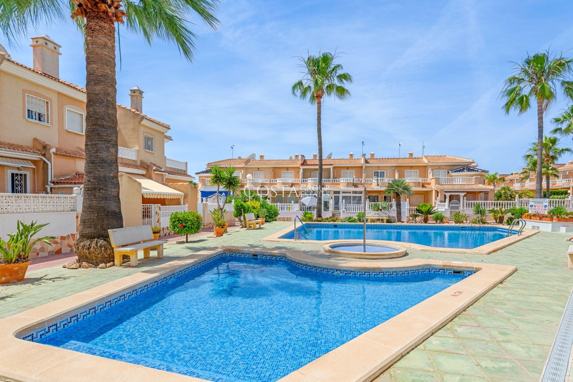 Resale - House -
Ciudad Quesada - Doña Pepa