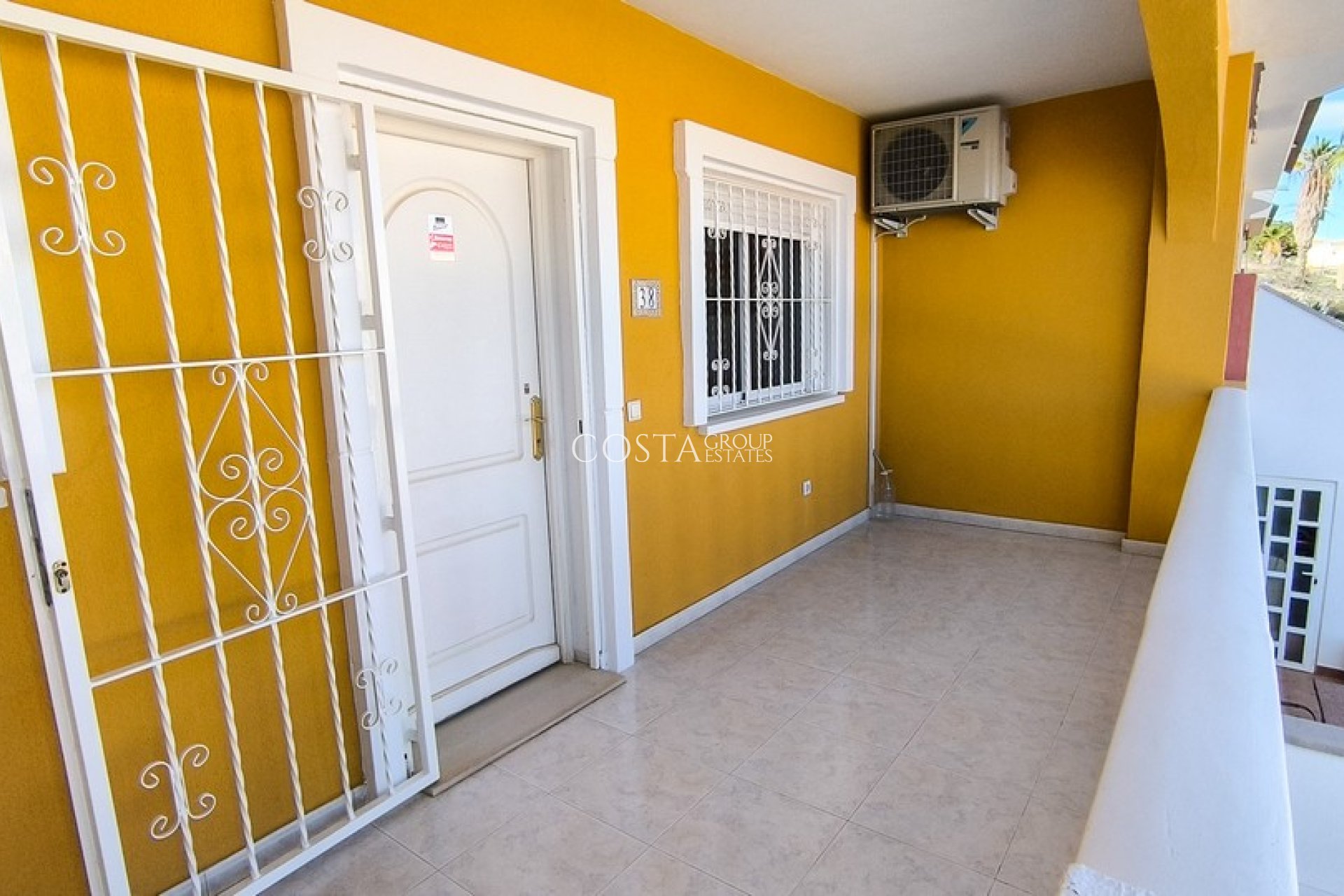 Resale - House -
Ciudad Quesada - La Fiesta
