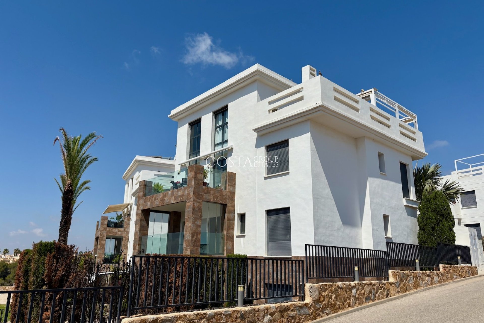 Resale - House -
Dehesa de Campoamor - Las Ramblas