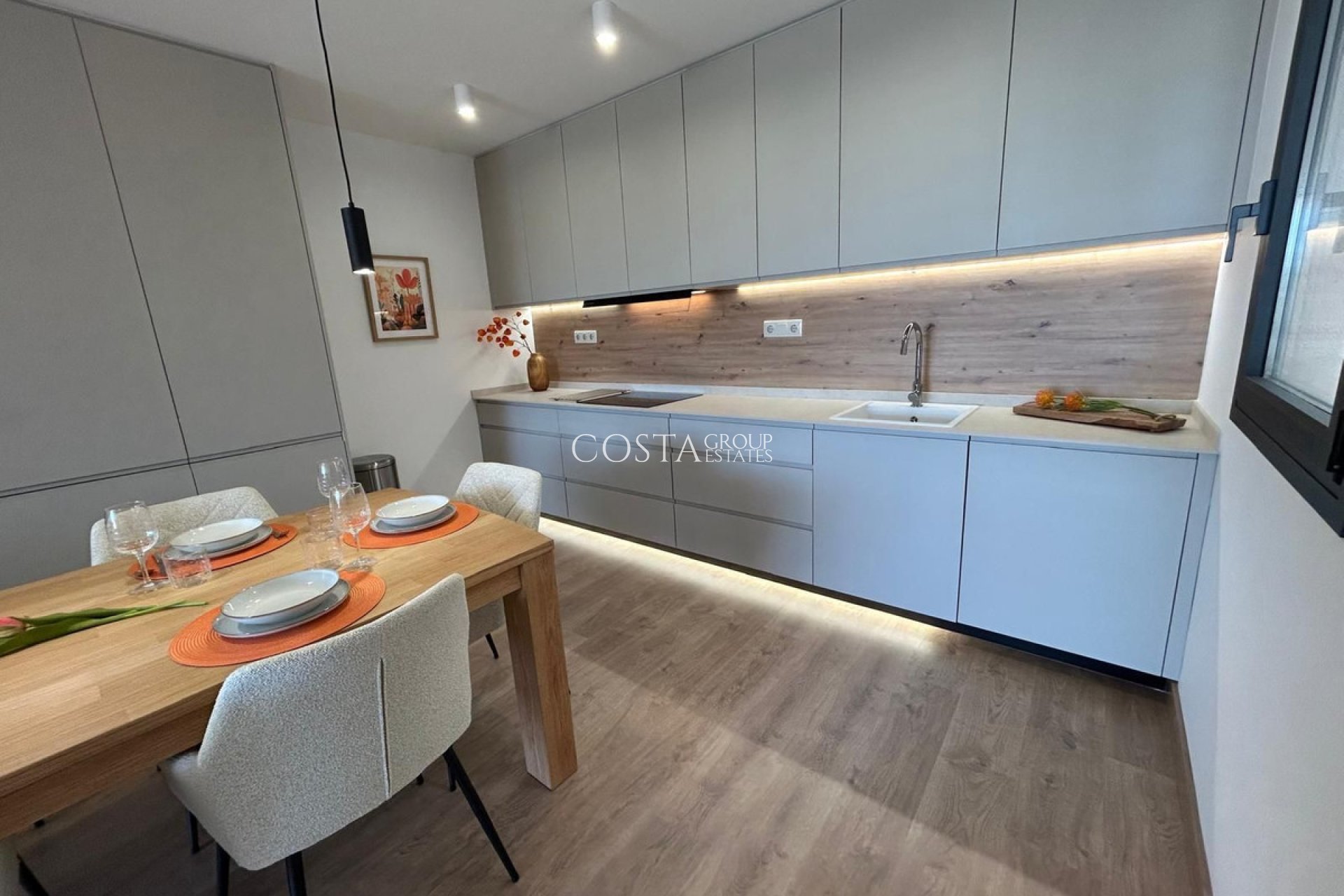 Resale - House -
Dolores - Dolores Centro