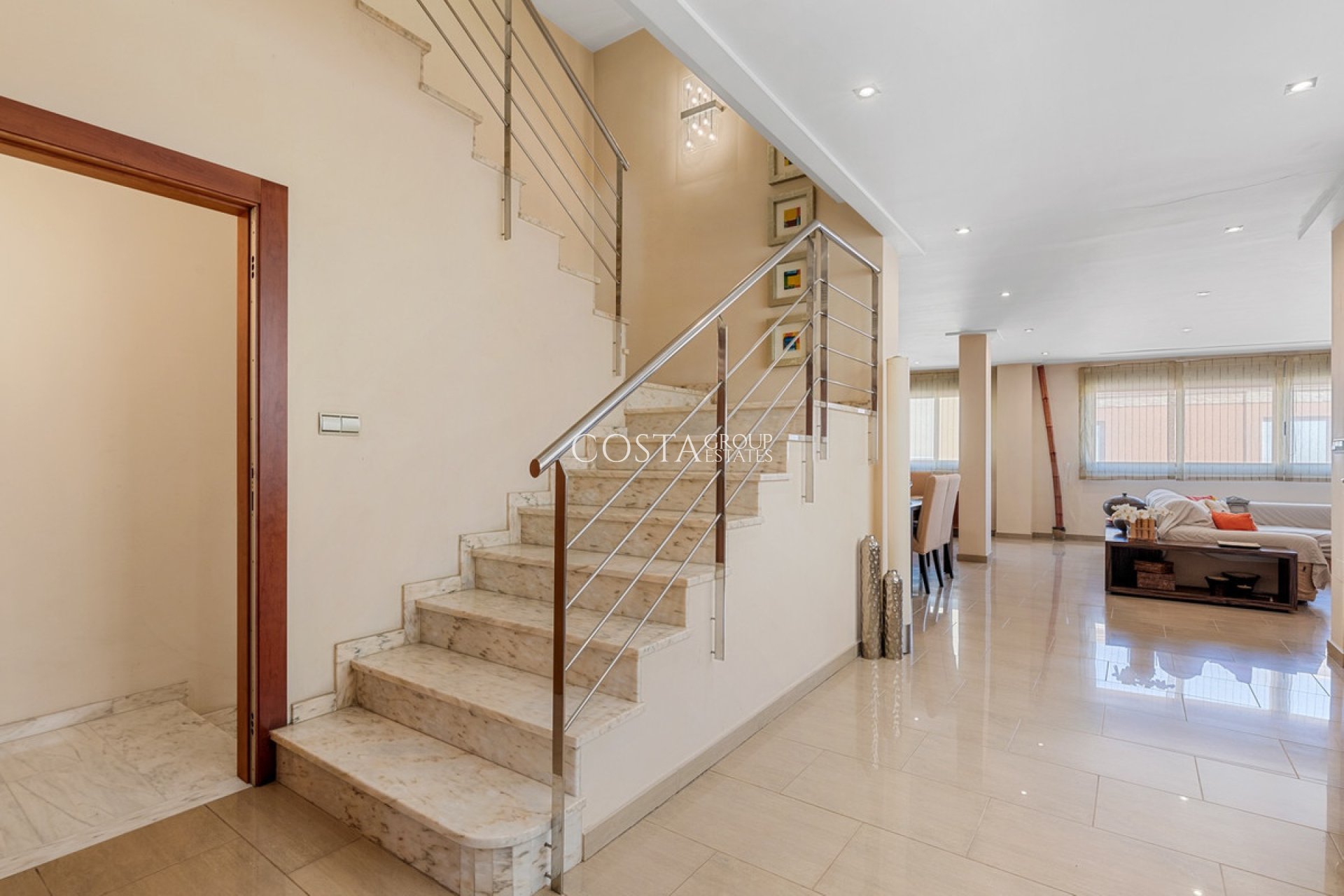 Resale - House -
Guardamar del Segura - Guardamar del Segura Centro