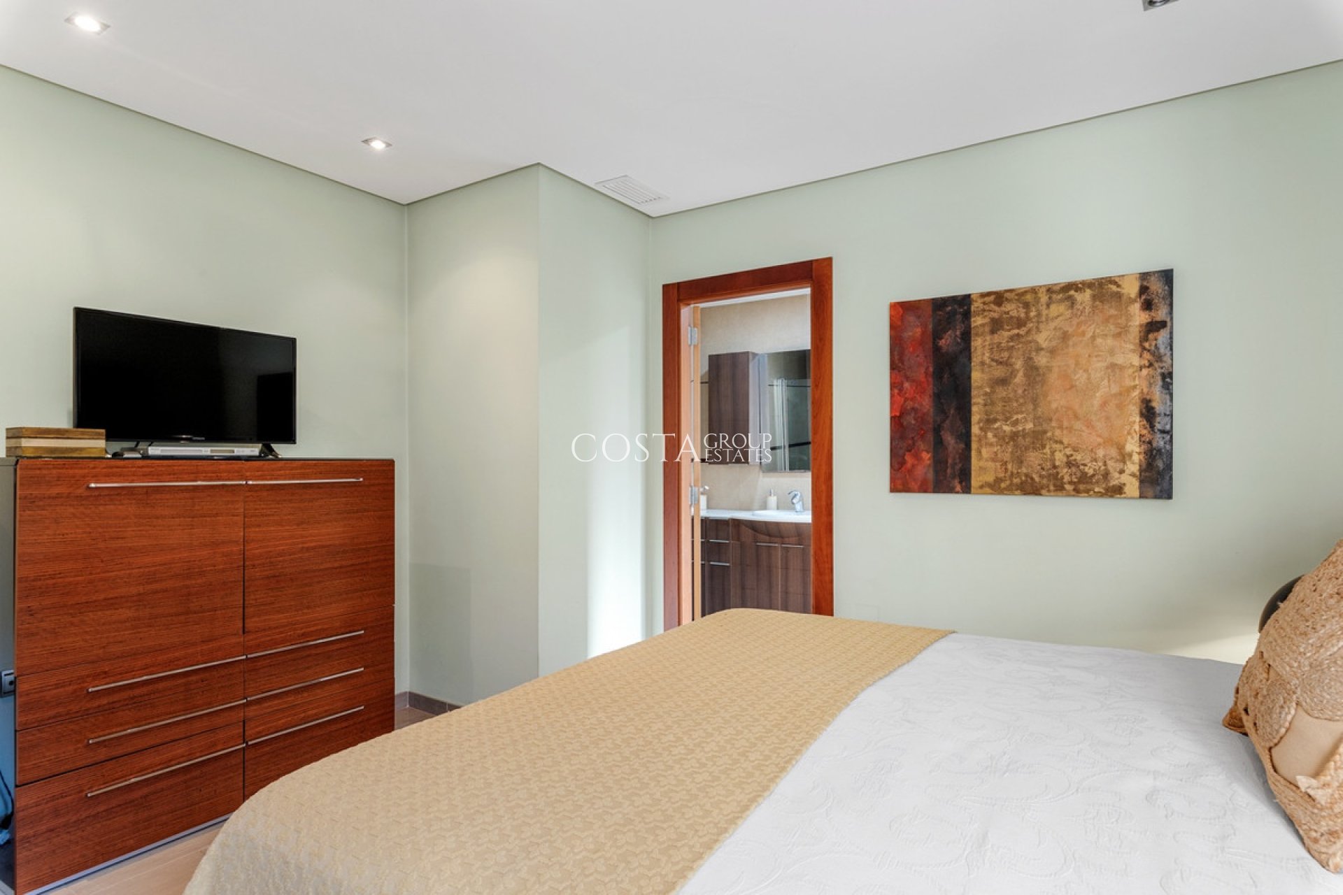 Resale - House -
Guardamar del Segura - Guardamar del Segura Centro