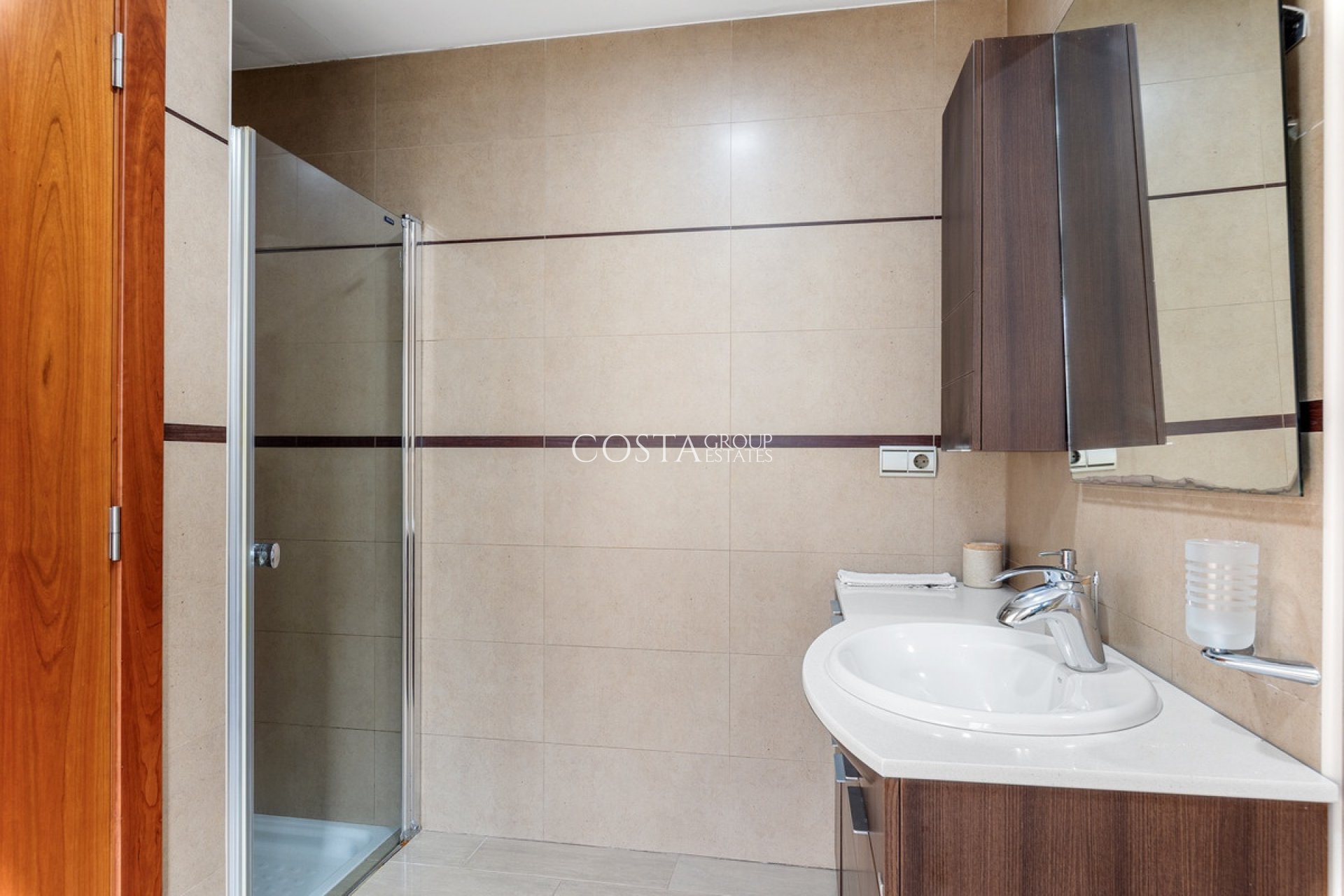Resale - House -
Guardamar del Segura - Guardamar del Segura Centro