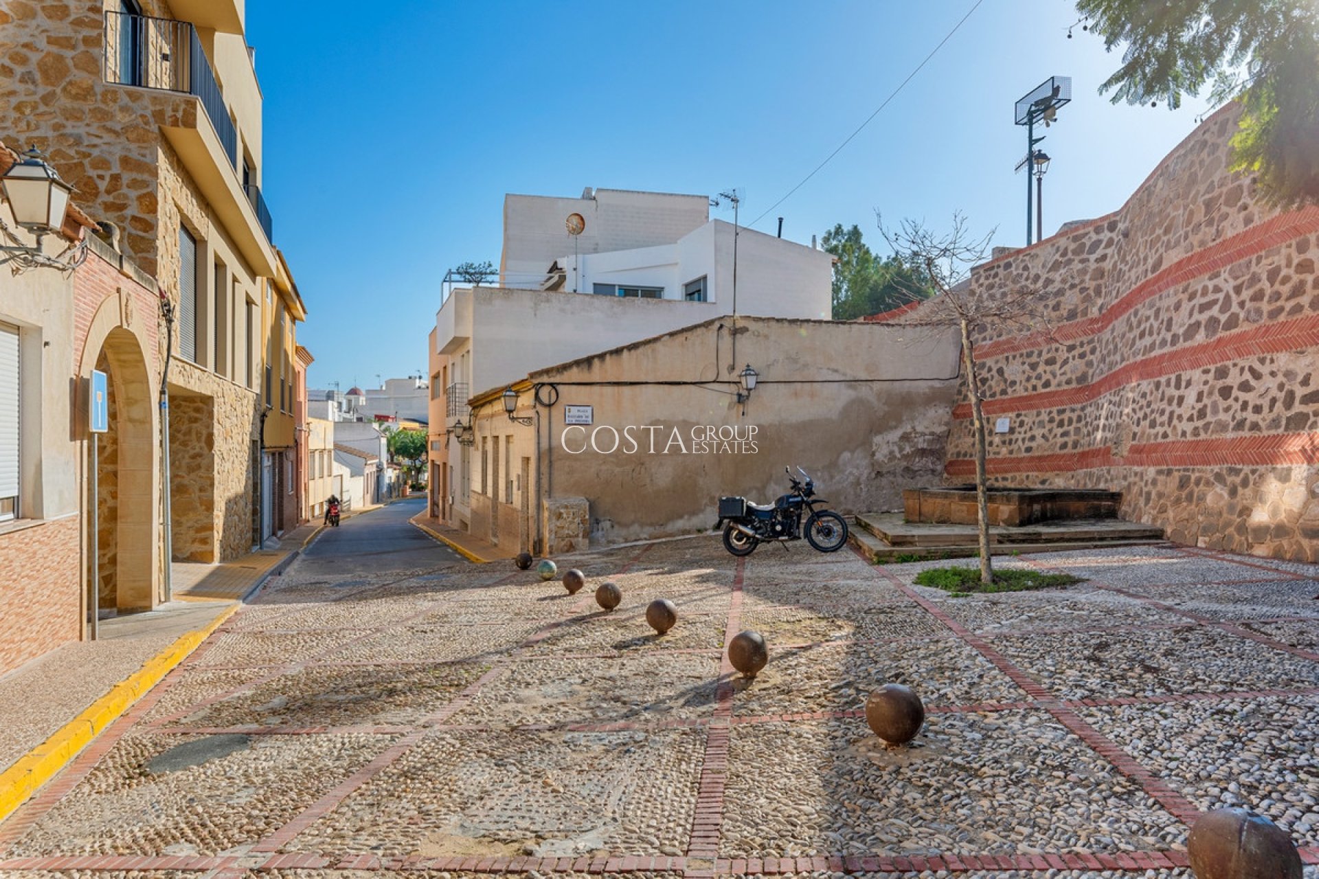 Resale - House -
Guardamar del Segura - Guardamar del Segura Centro