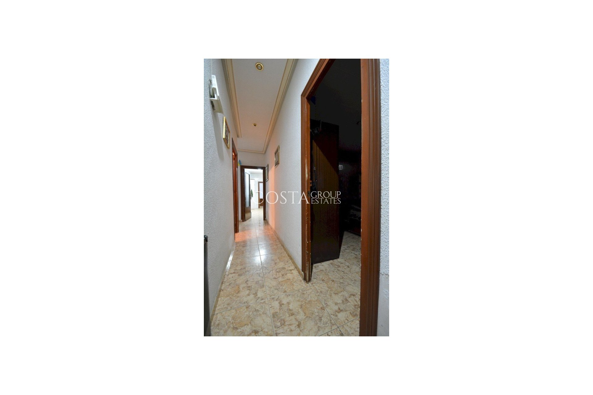 Resale - House -
Guardamar del Segura - Guardamar del Segura Centro