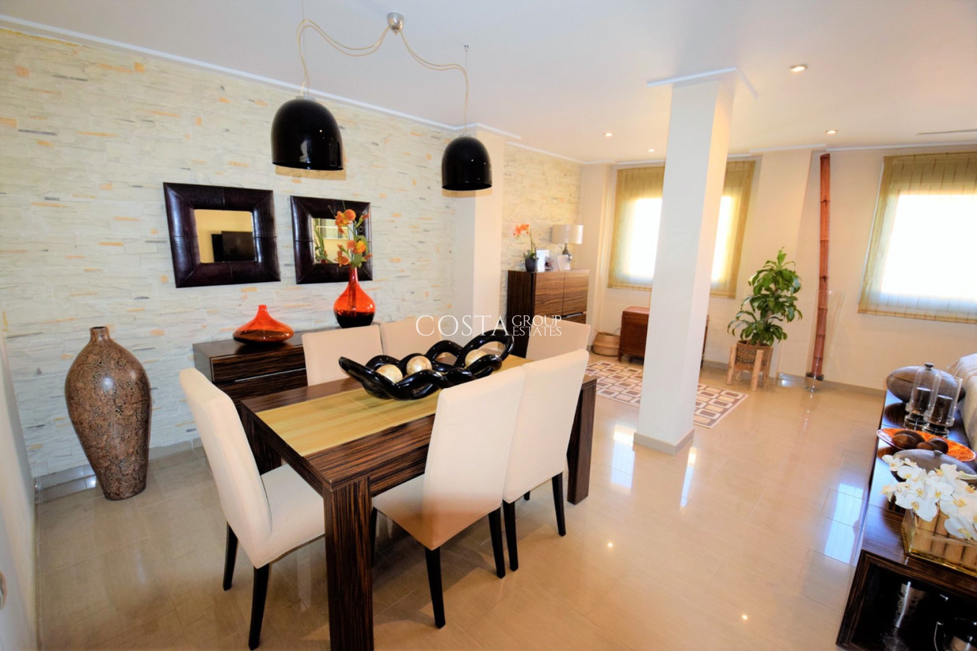 Resale - House -
Guardamar del Segura - Guardamar del Segura Centro