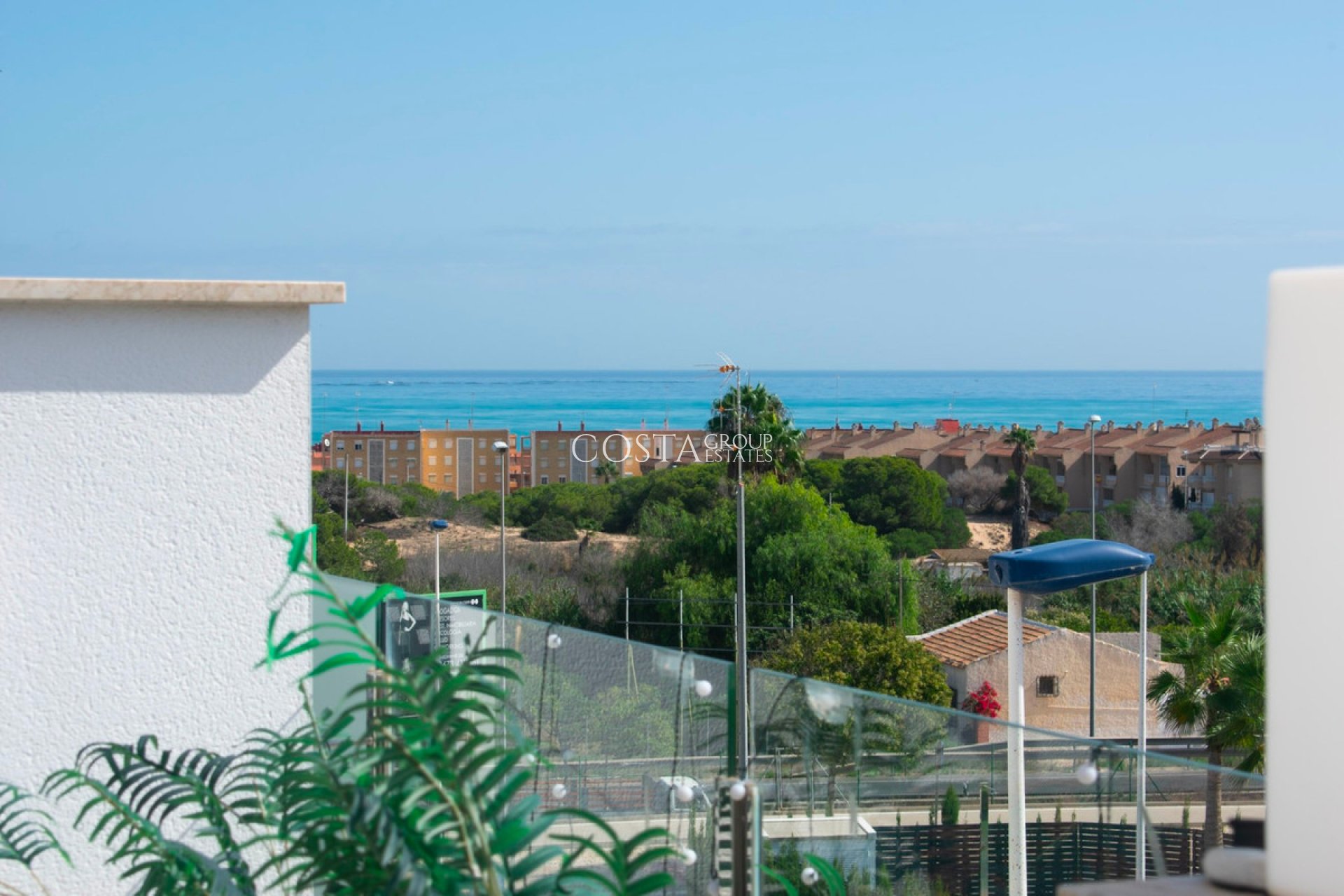 Resale - House -
Guardamar del Segura - Guardamar del Segura Centro