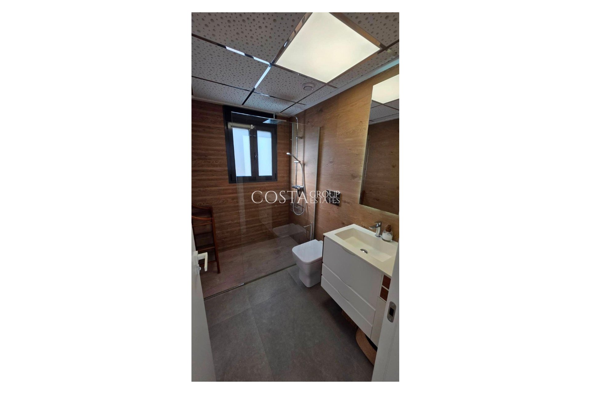 Resale - House -
Guardamar del Segura - Guardamar del Segura Centro