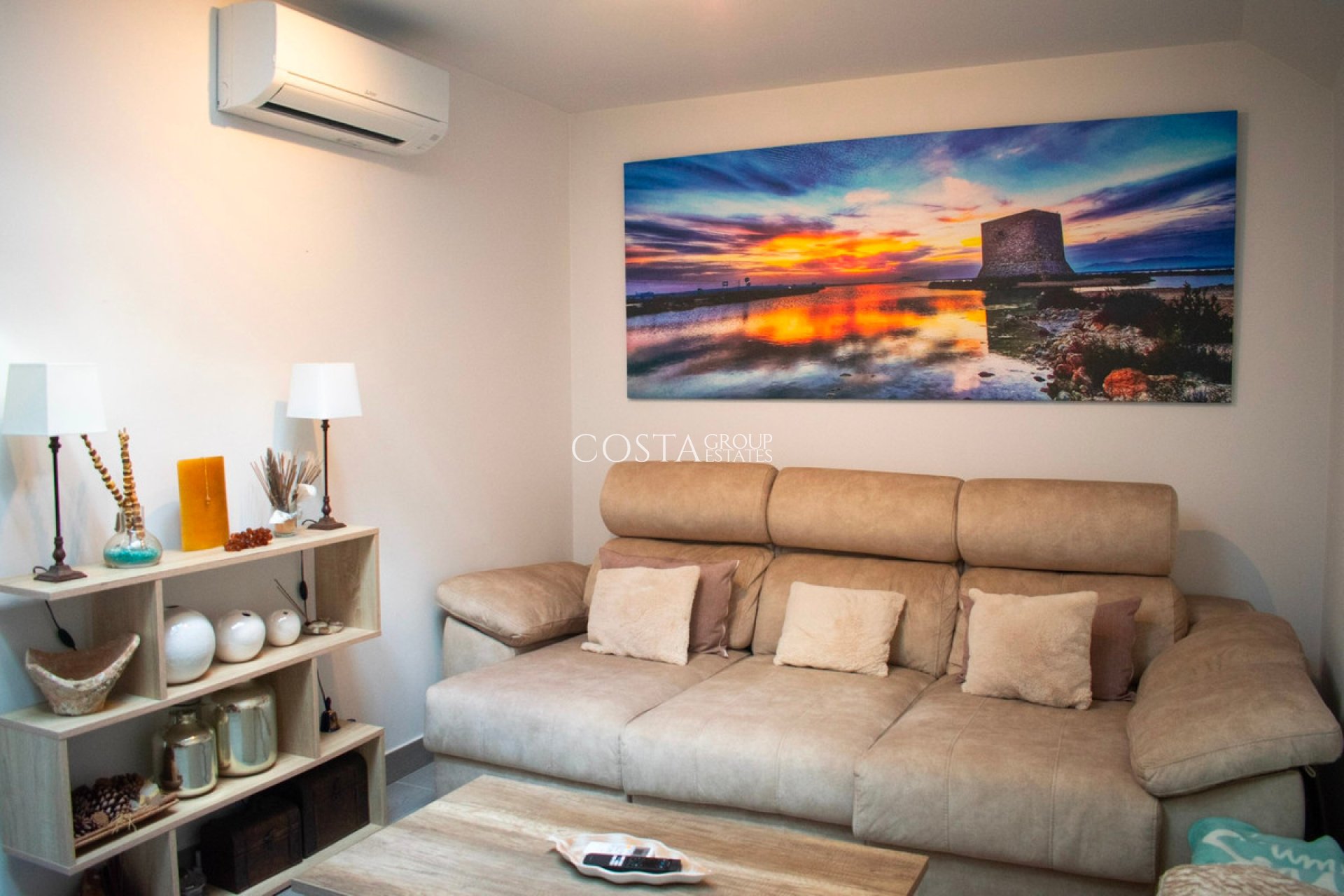 Resale - House -
Guardamar del Segura - Guardamar del Segura Centro