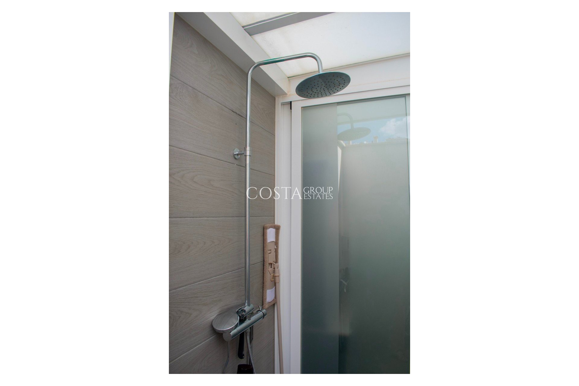 Resale - House -
Guardamar del Segura - Guardamar del Segura Centro