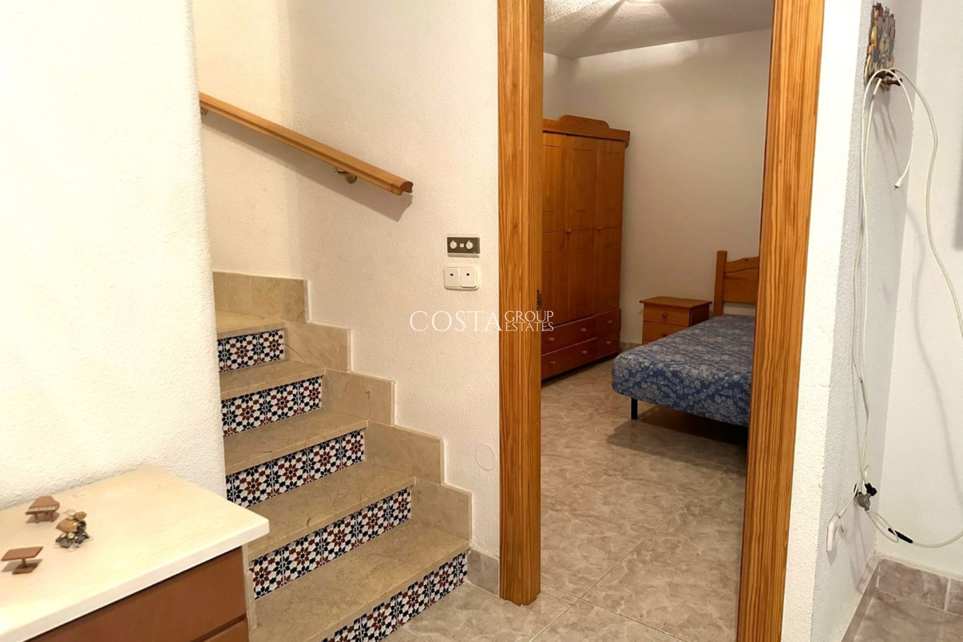 Resale - House -
Guardamar del Segura - Guardamar del Segura Centro