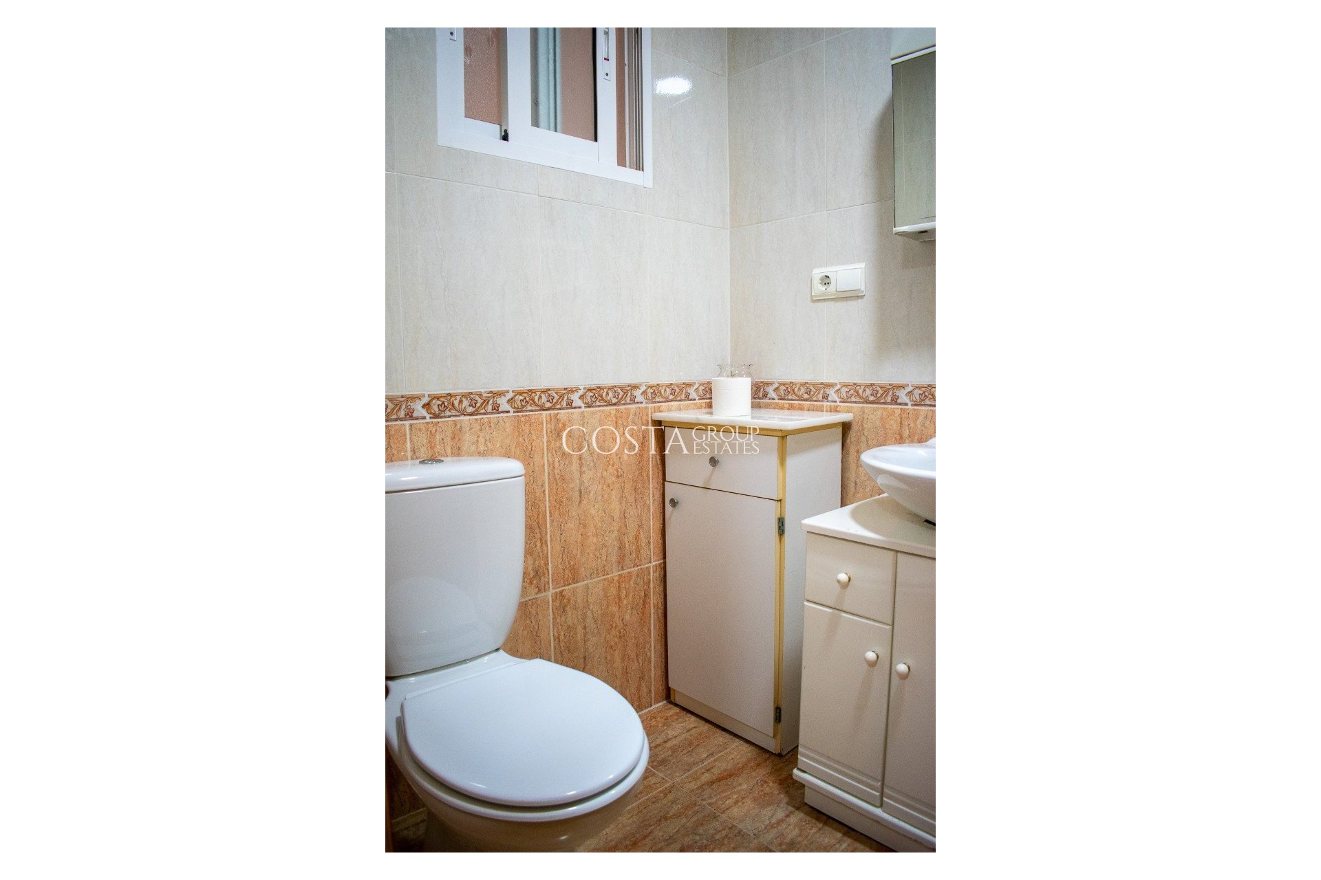 Resale - House -
Guardamar del Segura - Guardamar del Segura Centro