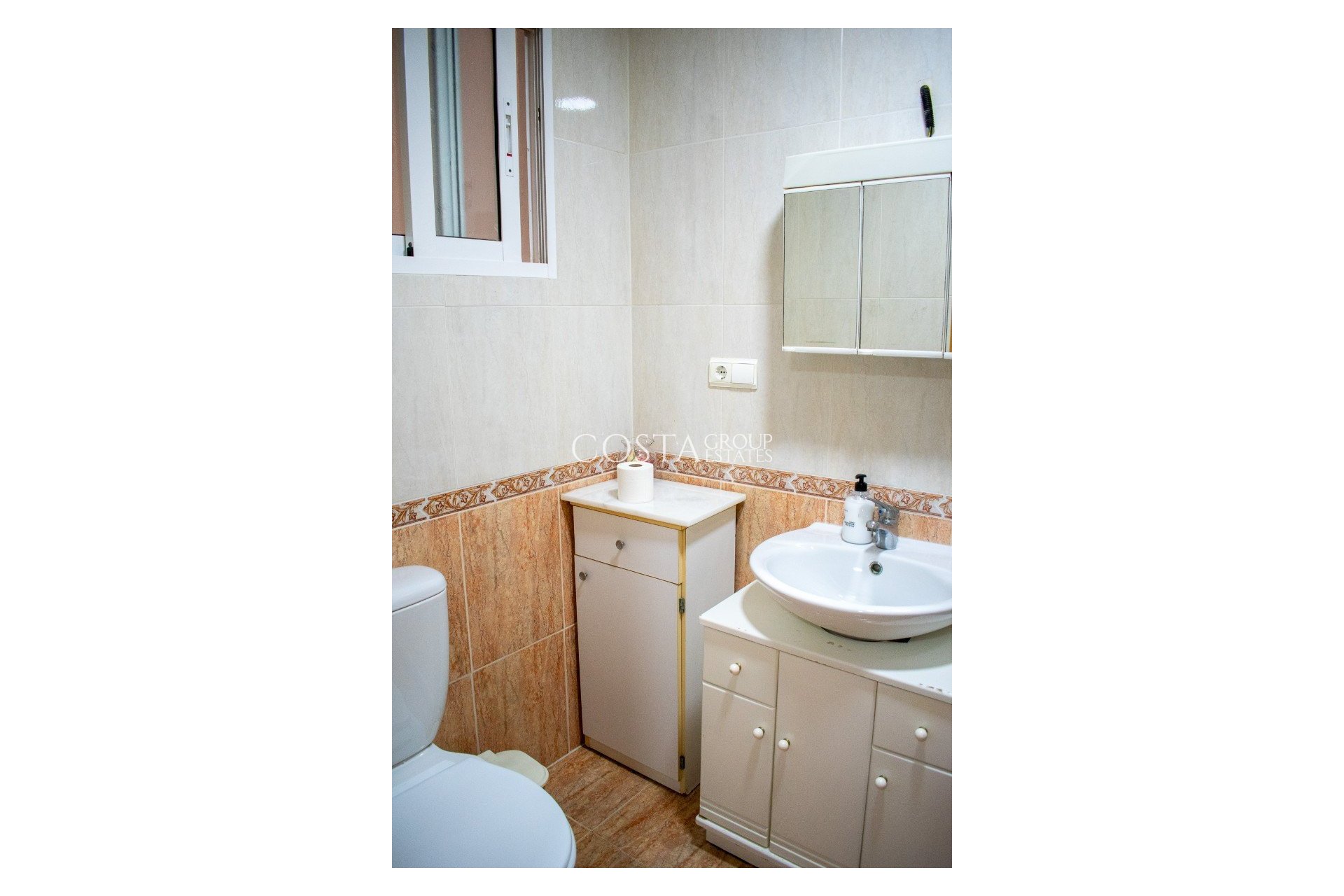 Resale - House -
Guardamar del Segura - Guardamar del Segura Centro