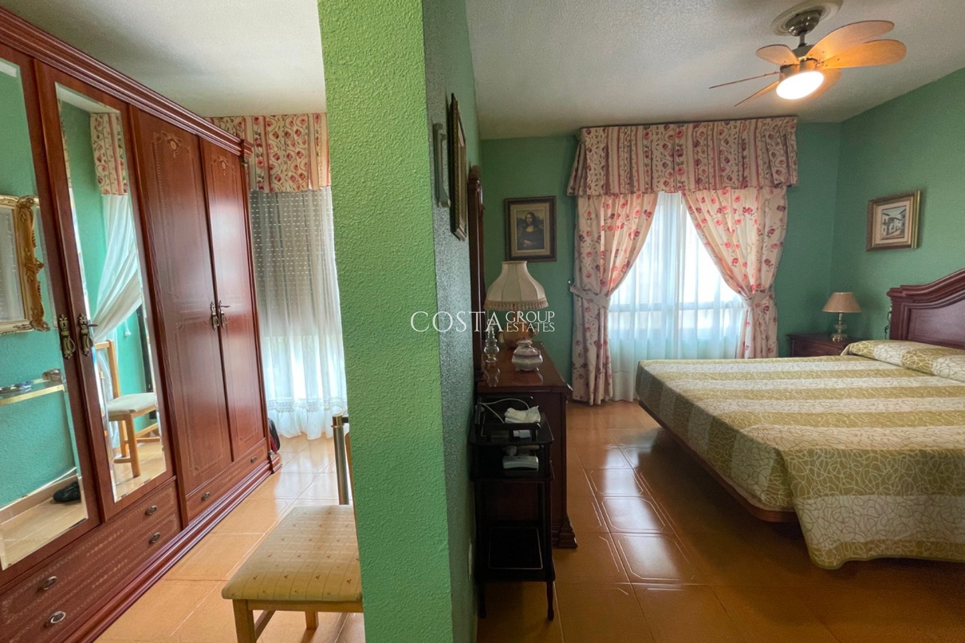 Resale - House -
Guardamar del Segura - Guardamar del Segura Centro